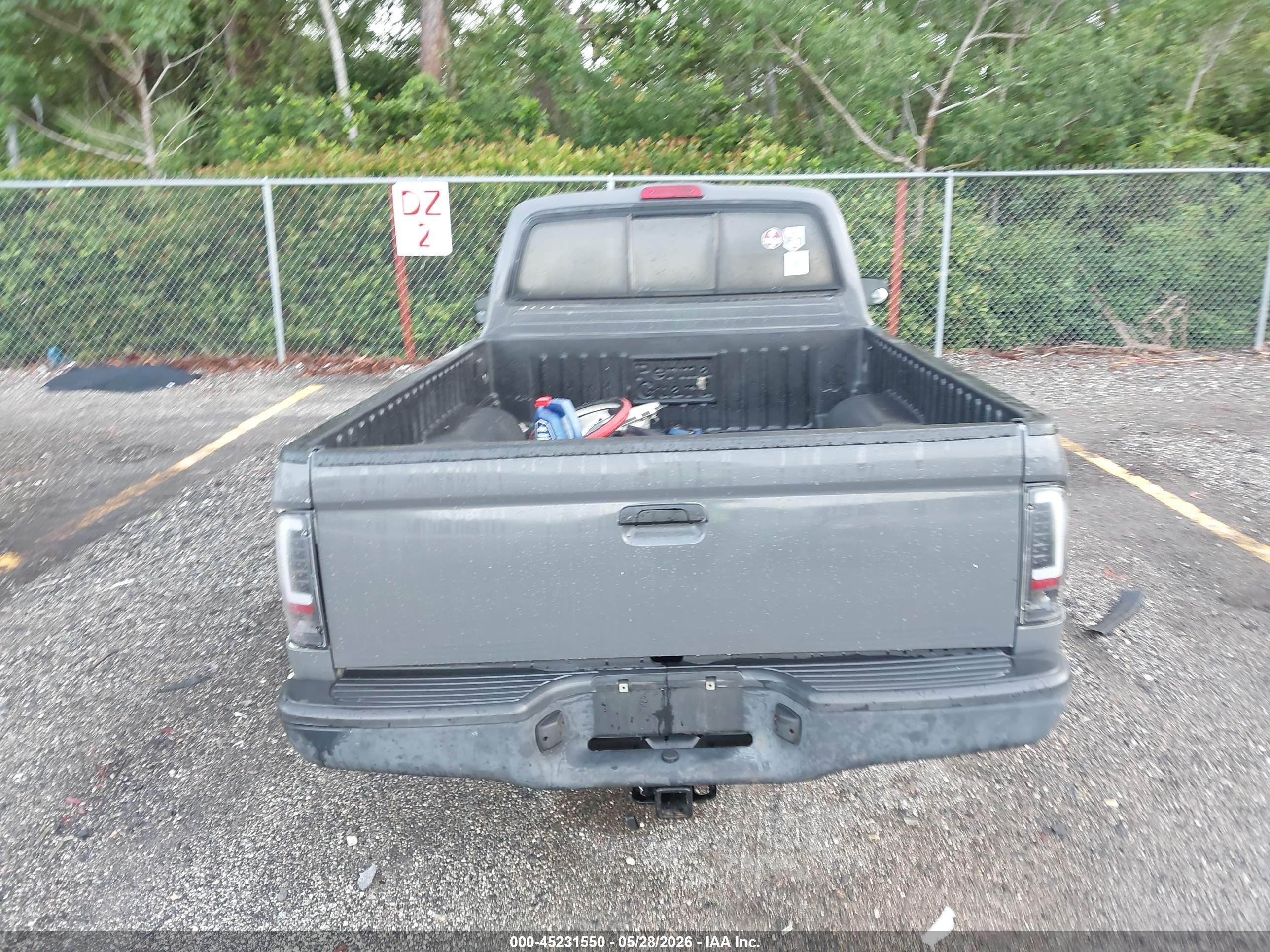 1998 Toyota Tacoma Gray vin: 4TANL42N9WZ064552
