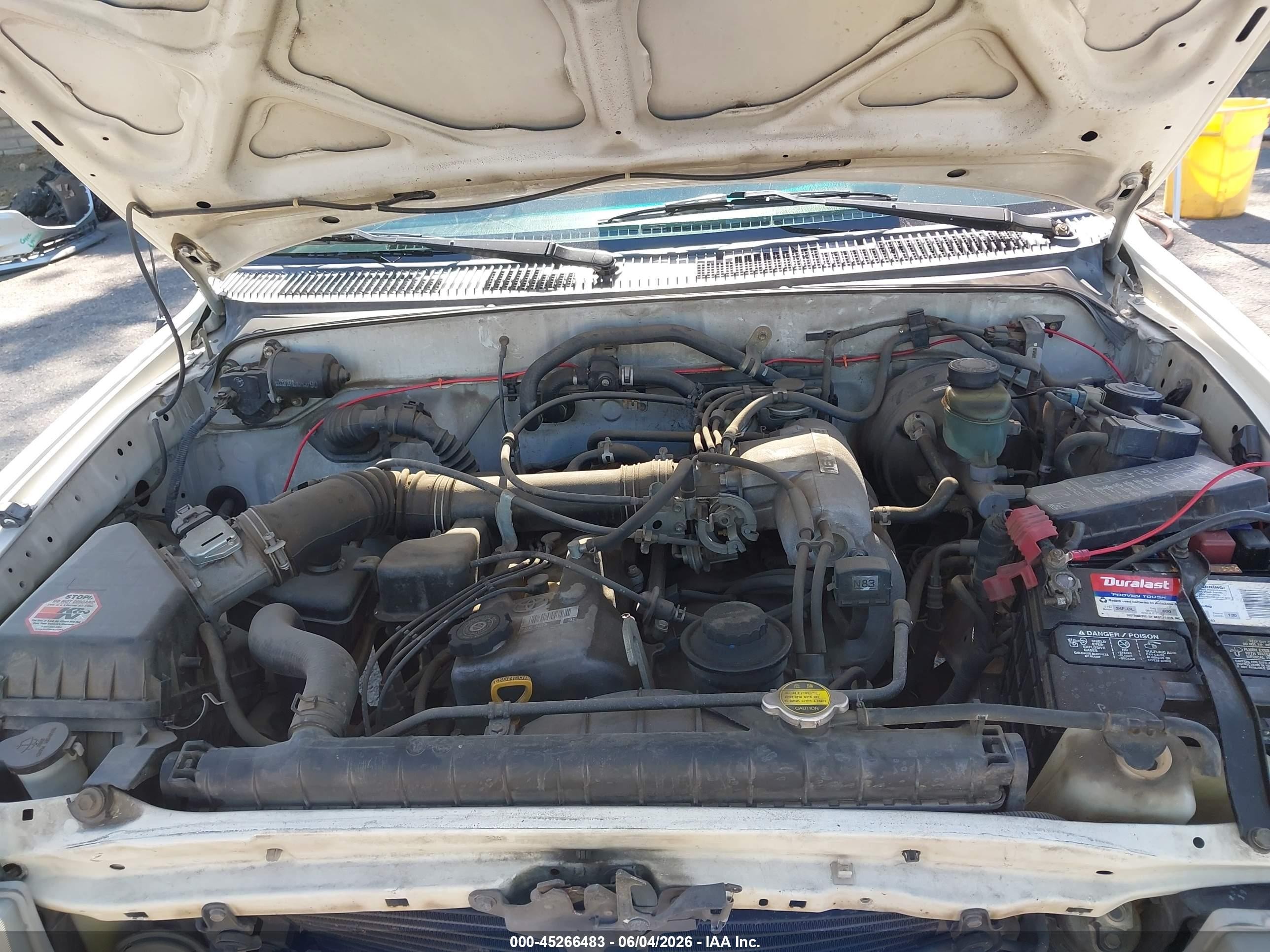 1998 Toyota Tacoma   White vin: 4TANL42N9WZ112308
