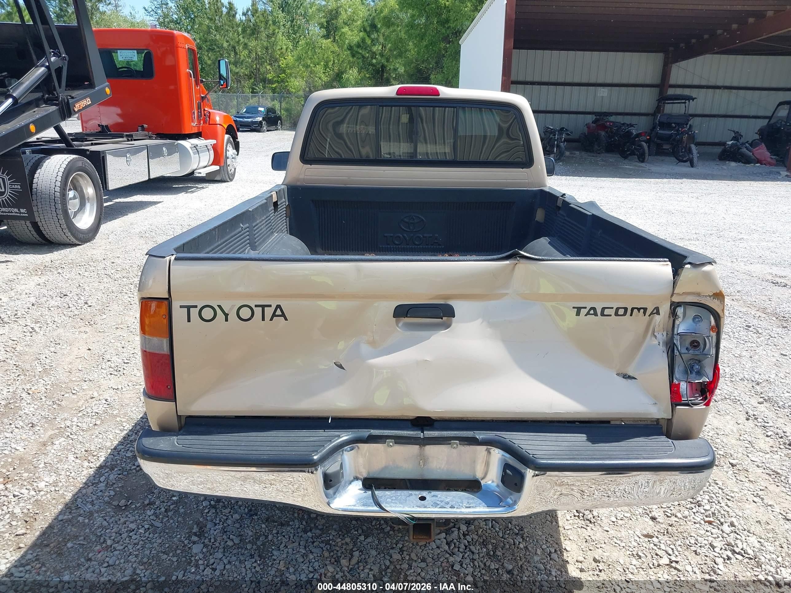 1998 Toyota Tacoma   Brown vin: 4TANL42NXWZ053155