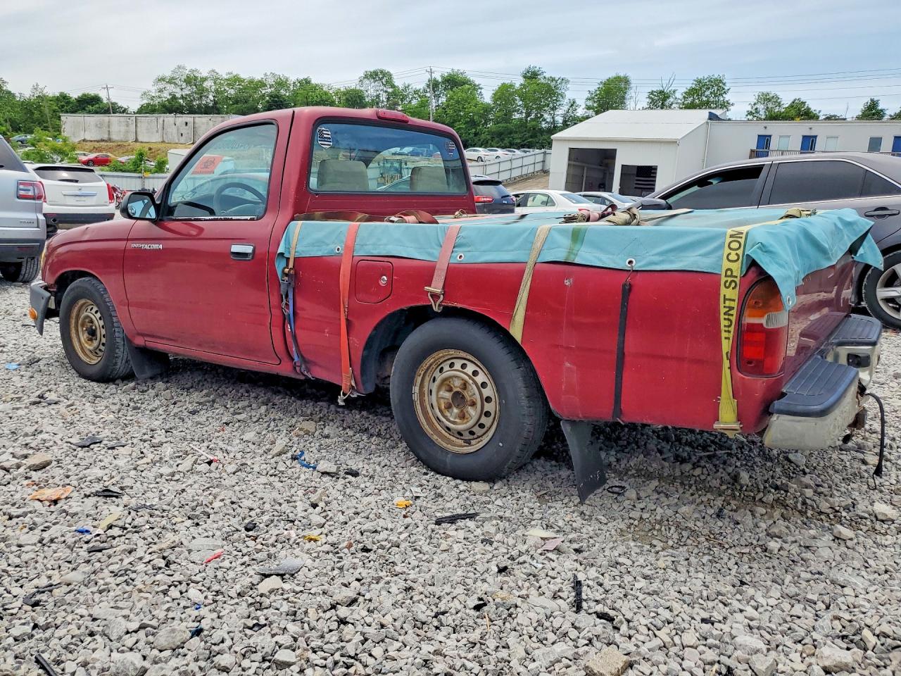 2000 Toyota Tacoma Base Красный vin: 4TANL42NXYZ608382