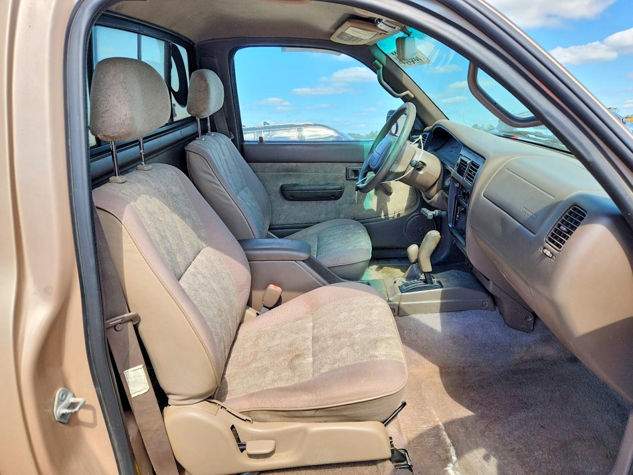 2000 Toyota Tacoma Base Золотой vin: 4TAPM62N1YZ588492