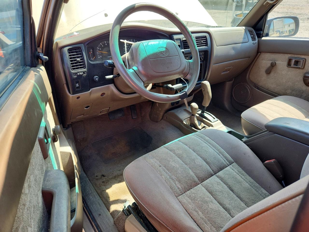 2000 Toyota Tacoma Base Золотой vin: 4TAPM62N1YZ588492
