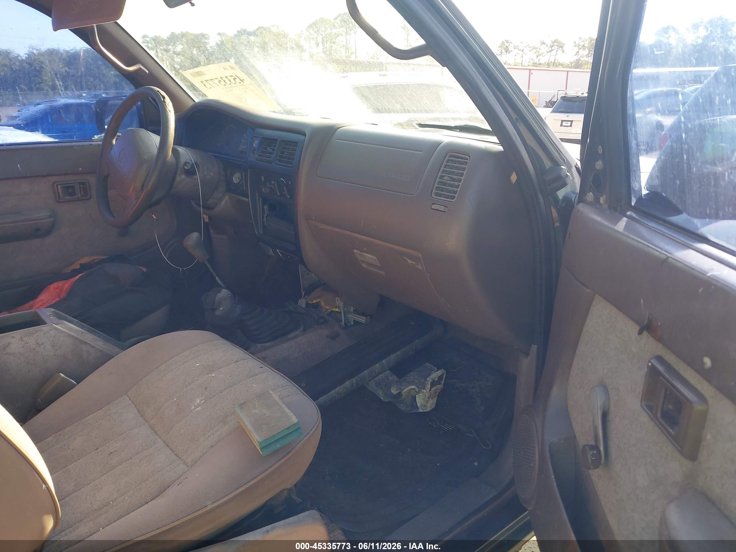 2000 Toyota Tacoma   Gray vin: 4TAPM62N3YZ638180