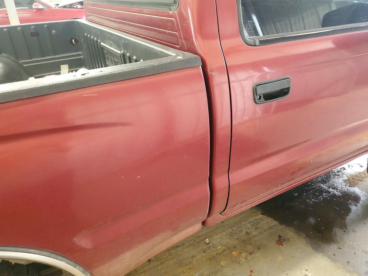 1998 Toyota Tacoma Base Burgundy vin: 4TAPM62N5WZ168490