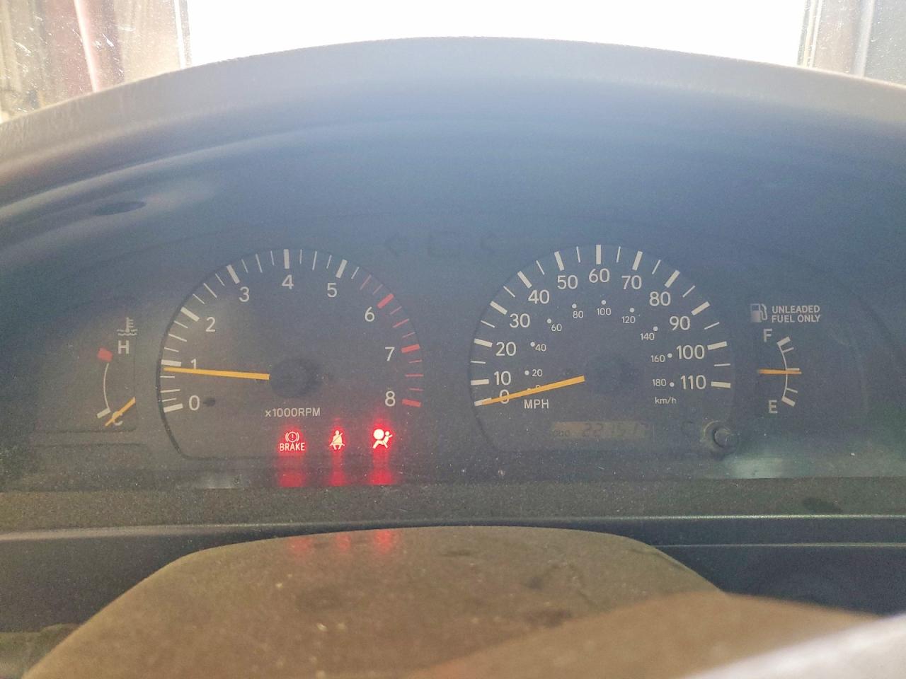 1998 Toyota Tacoma Base Burgundy vin: 4TAPM62N5WZ168490