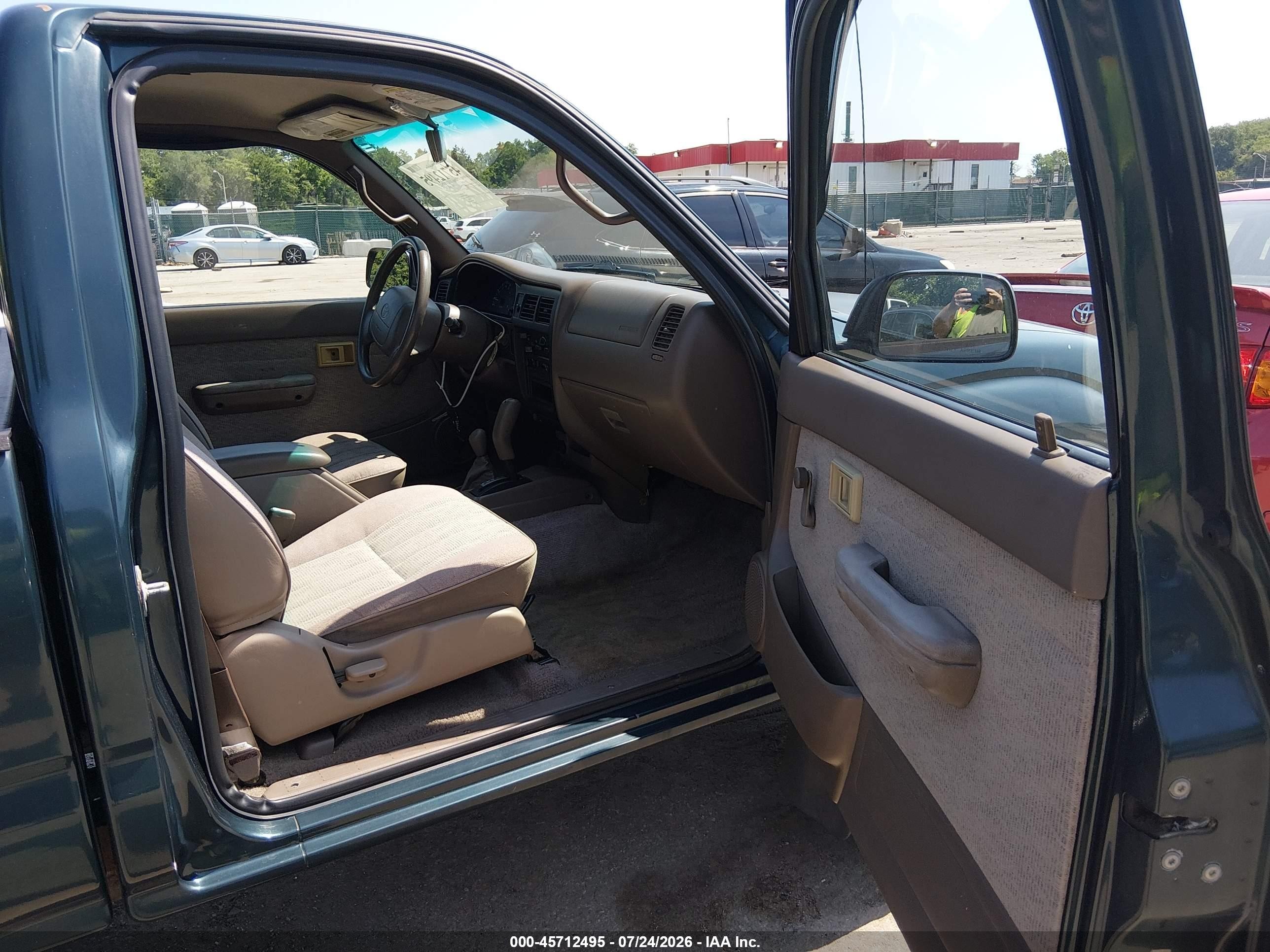 1998 Toyota Tacoma   Green vin: 4TAPM62N7WZ175084