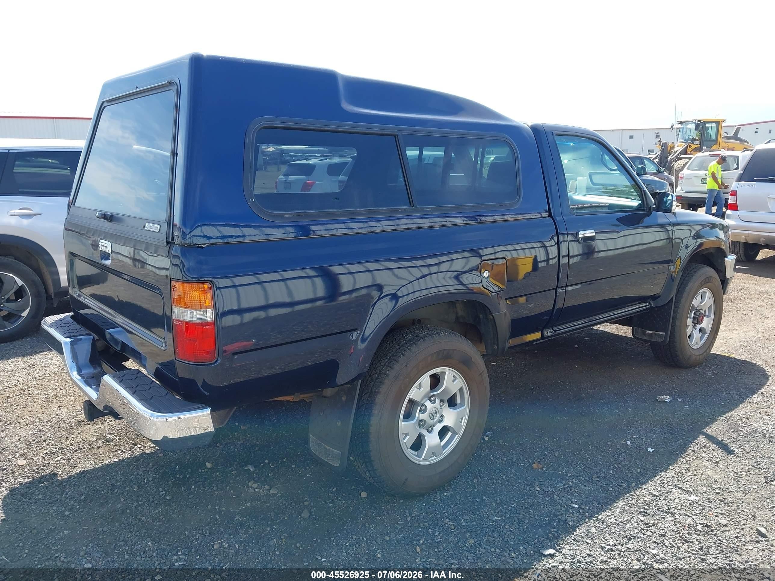 1993 Toyota Pickup 1/2 Ton Short Whlbse Dx Dark Blue vin: 4TARN01P1PZ058673
