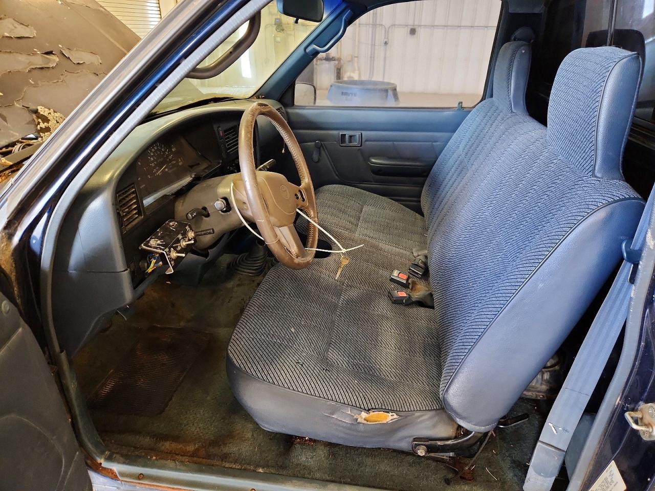 1993 Toyota Pickup 1/2 Ton Short Wheelbase Dx Blue vin: 4TARN01P2PZ099121