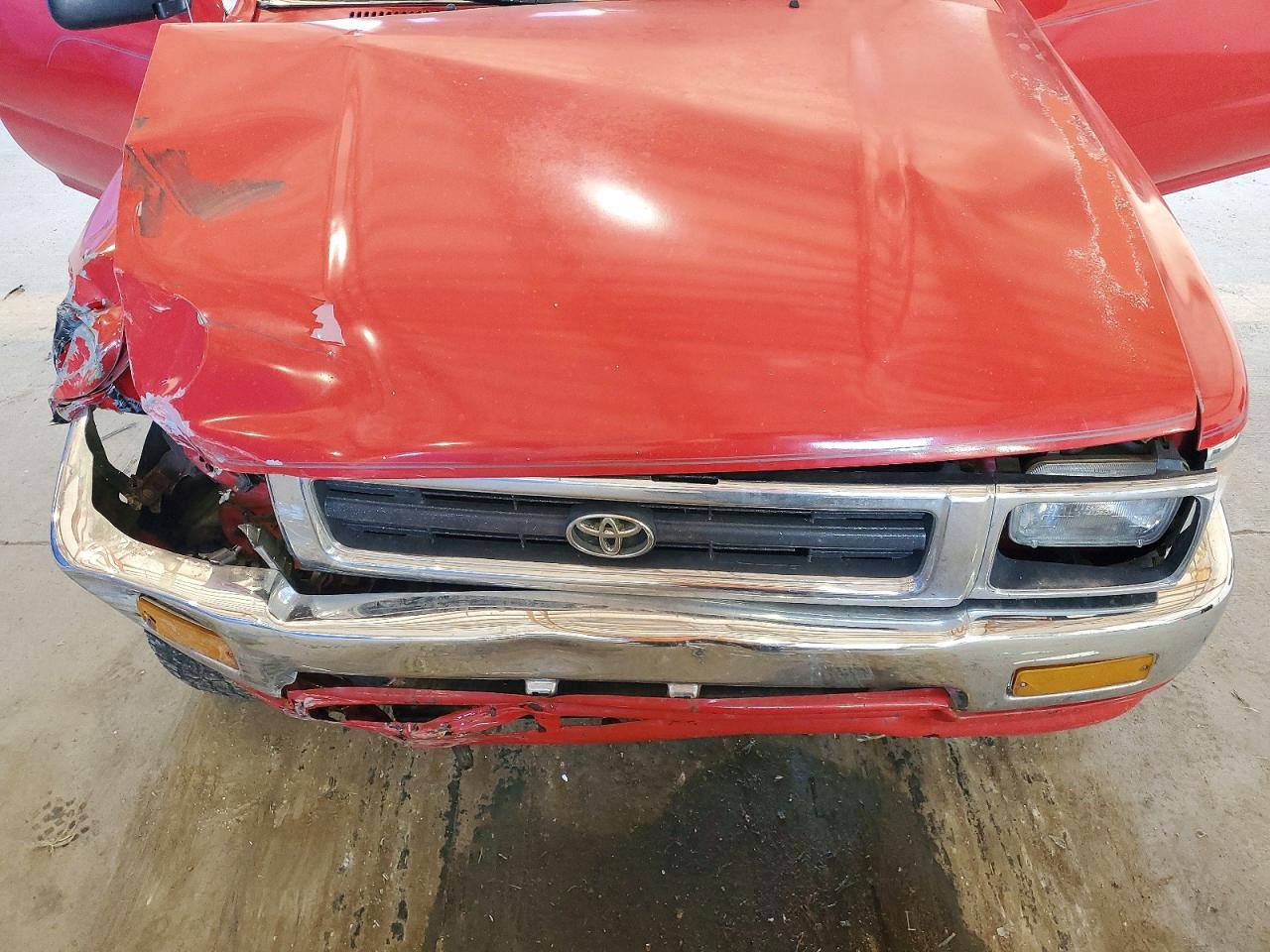 1994 Toyota Pickup Dx Red vin: 4TARN01P7RZ212581