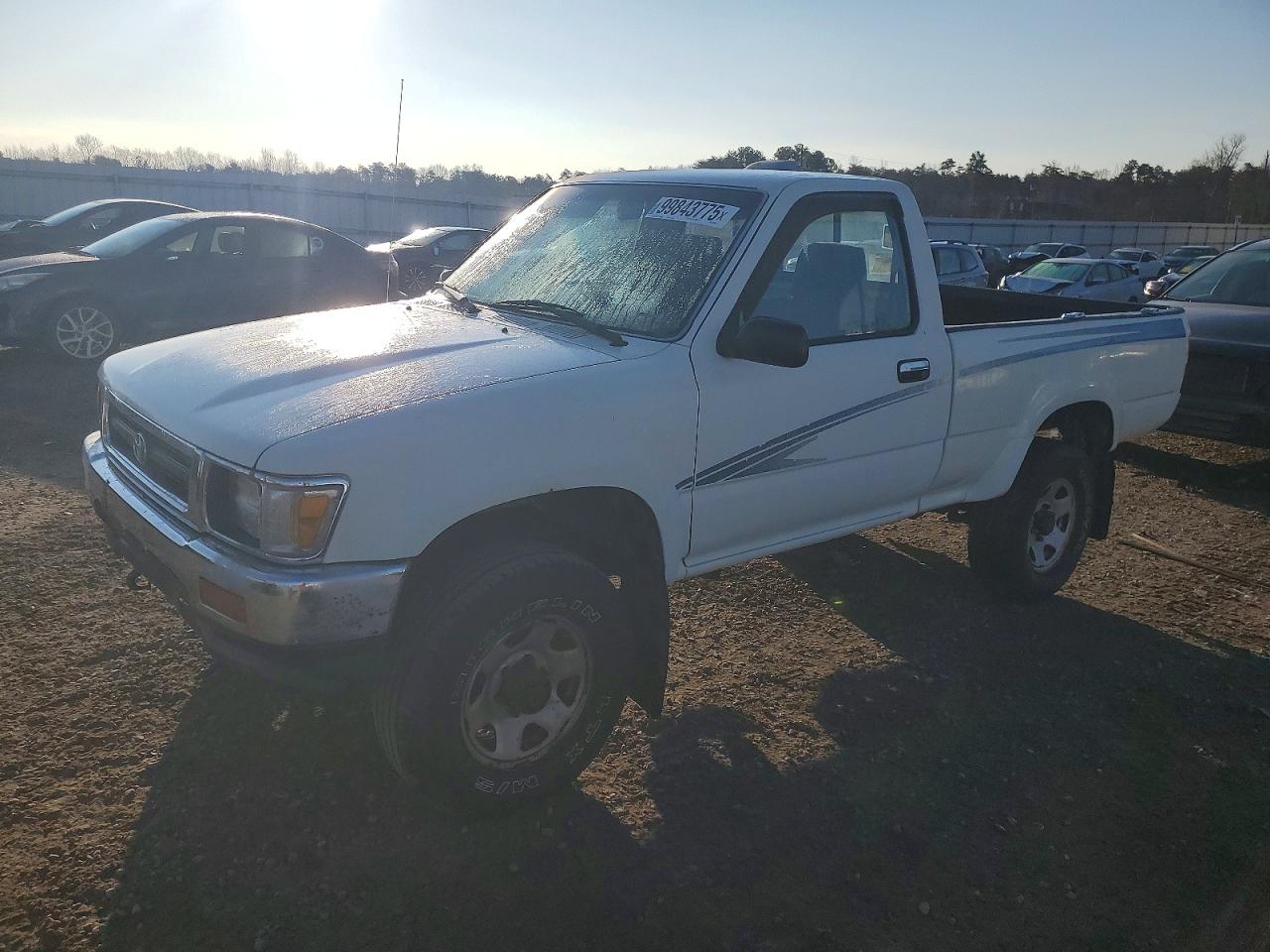 1995 Toyota Pickup 1/2 Ton Short Wheelbase Dx Gray vin: 4TARN01P9SZ314907