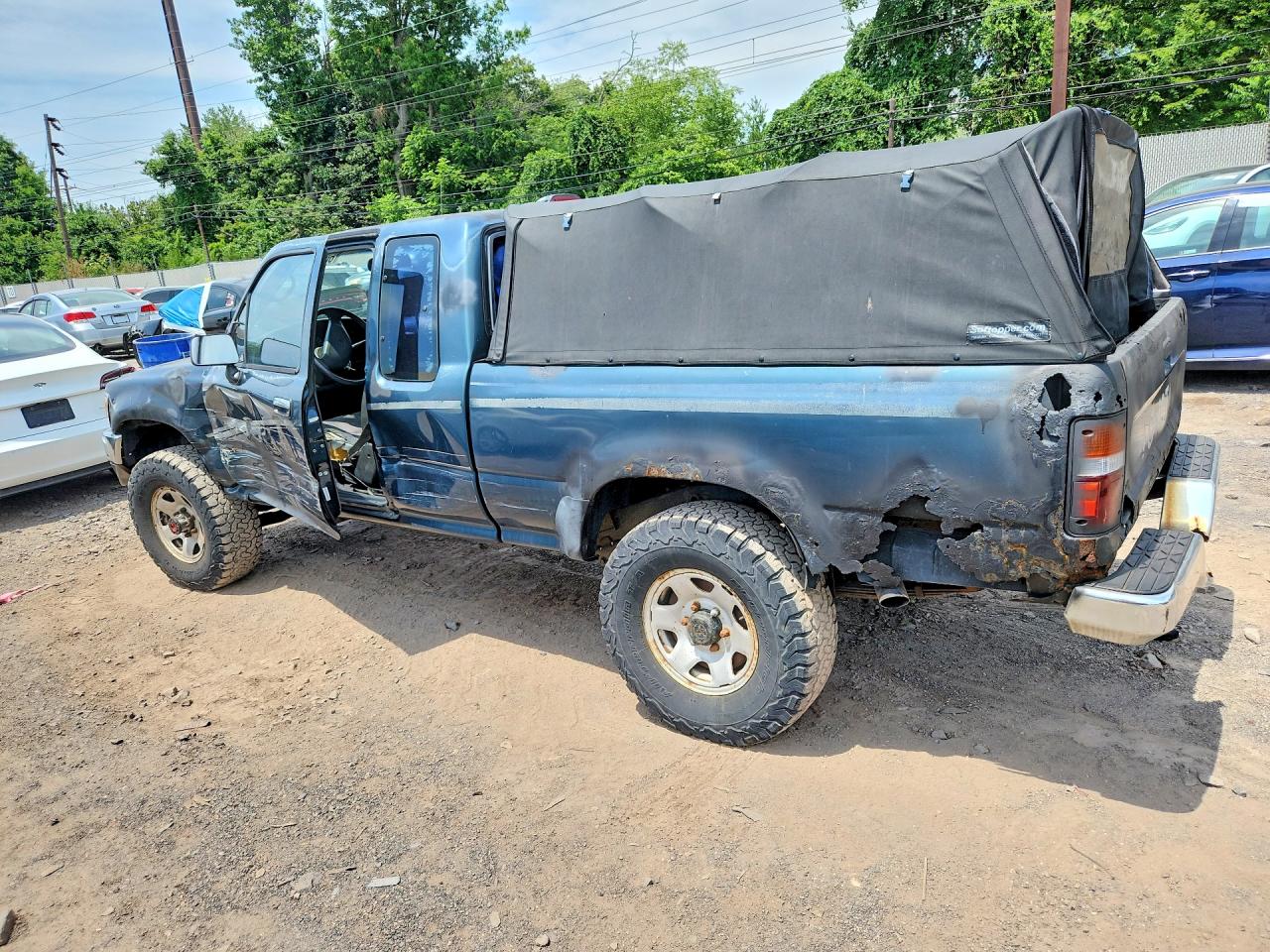 1994 Toyota Pickup 1/2 Ton Extra Long Wheelbase D Green vin: 4TARN13P4RZ250417