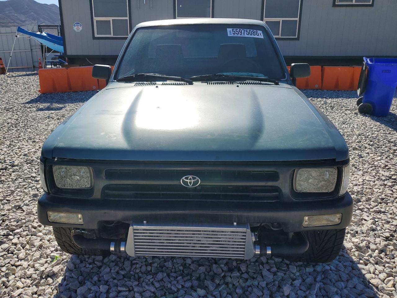 1993 Toyota Pickup Base Green vin: 4TARN81A0PZ155678