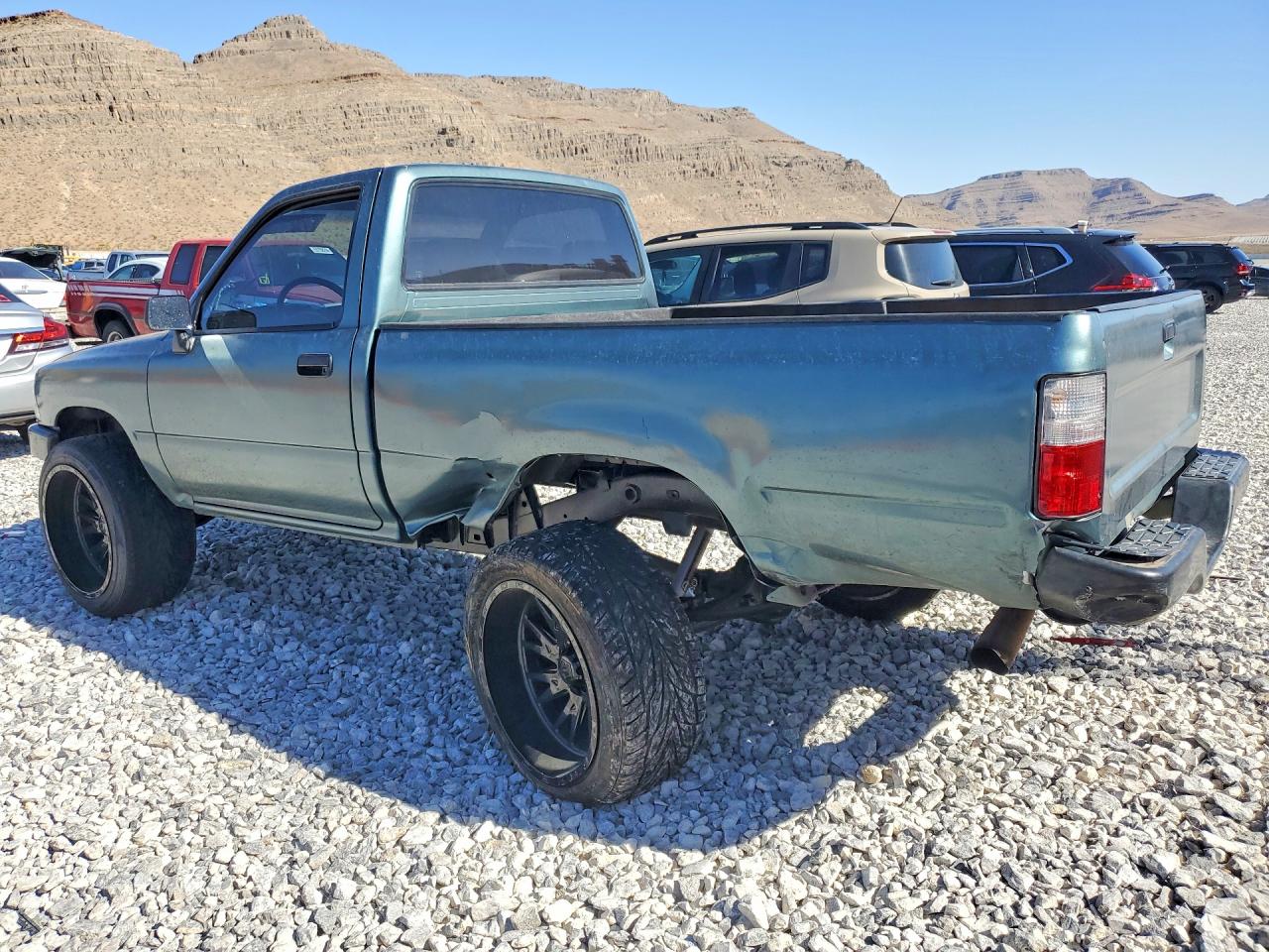 1993 Toyota Pickup Base Green vin: 4TARN81A0PZ155678