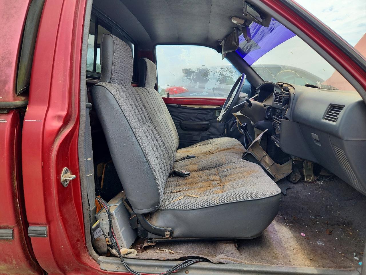1994 Toyota Pickup 1/2 Ton Short Wheelbase Stb Burgundy vin: 4TARN81A0RZ176937