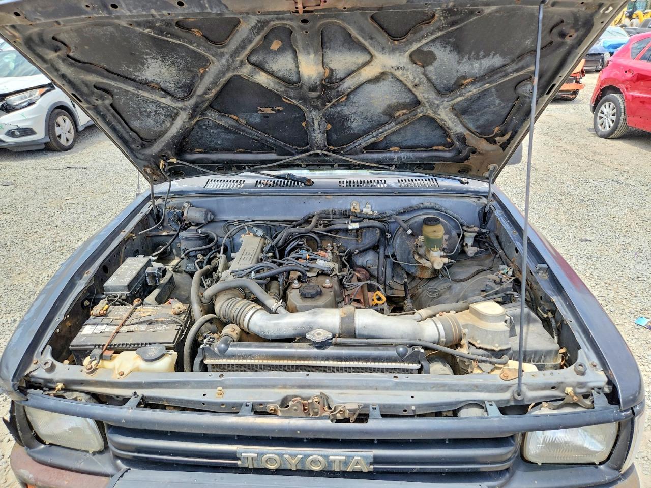 1995 Toyota Pickup Base Gray vin: 4TARN81A0SZ321027