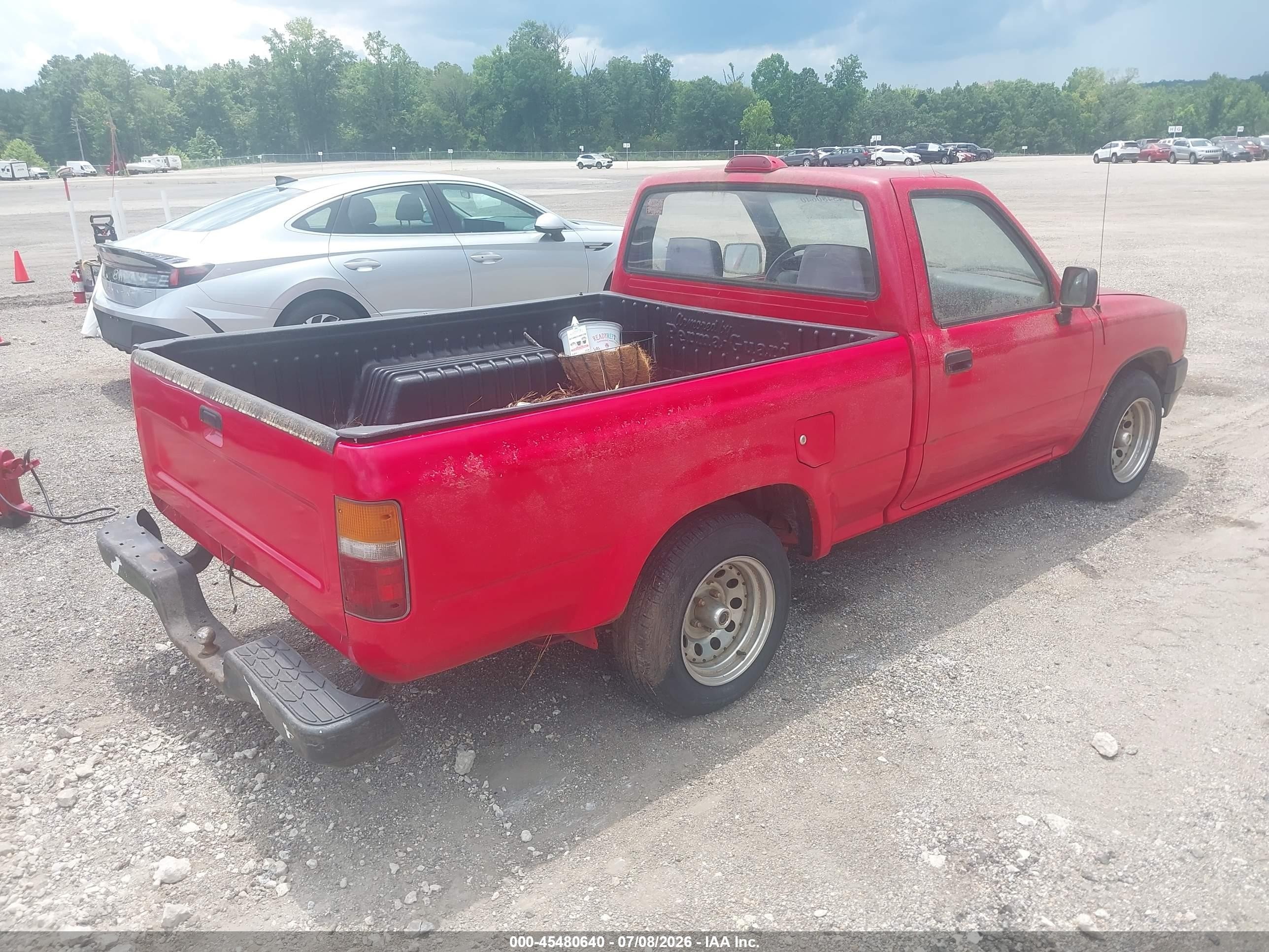 1995 Toyota Pickup 1/2 Ton Short Whlbase Stb Red vin: 4TARN81A0SZ326227