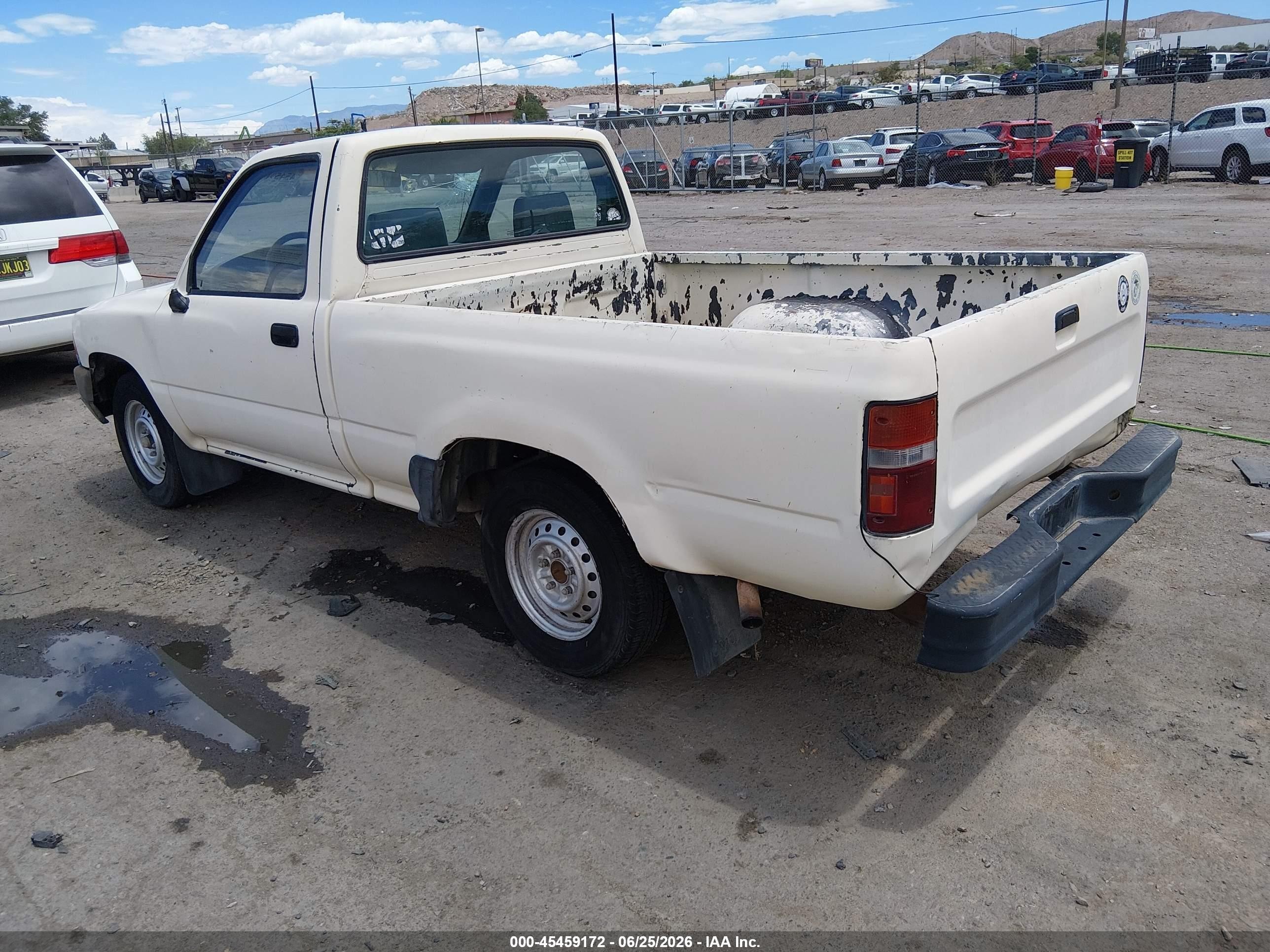 1993 Toyota Pickup 1/2 Ton Short Whlbase Stb White vin: 4TARN81A1PZ091859