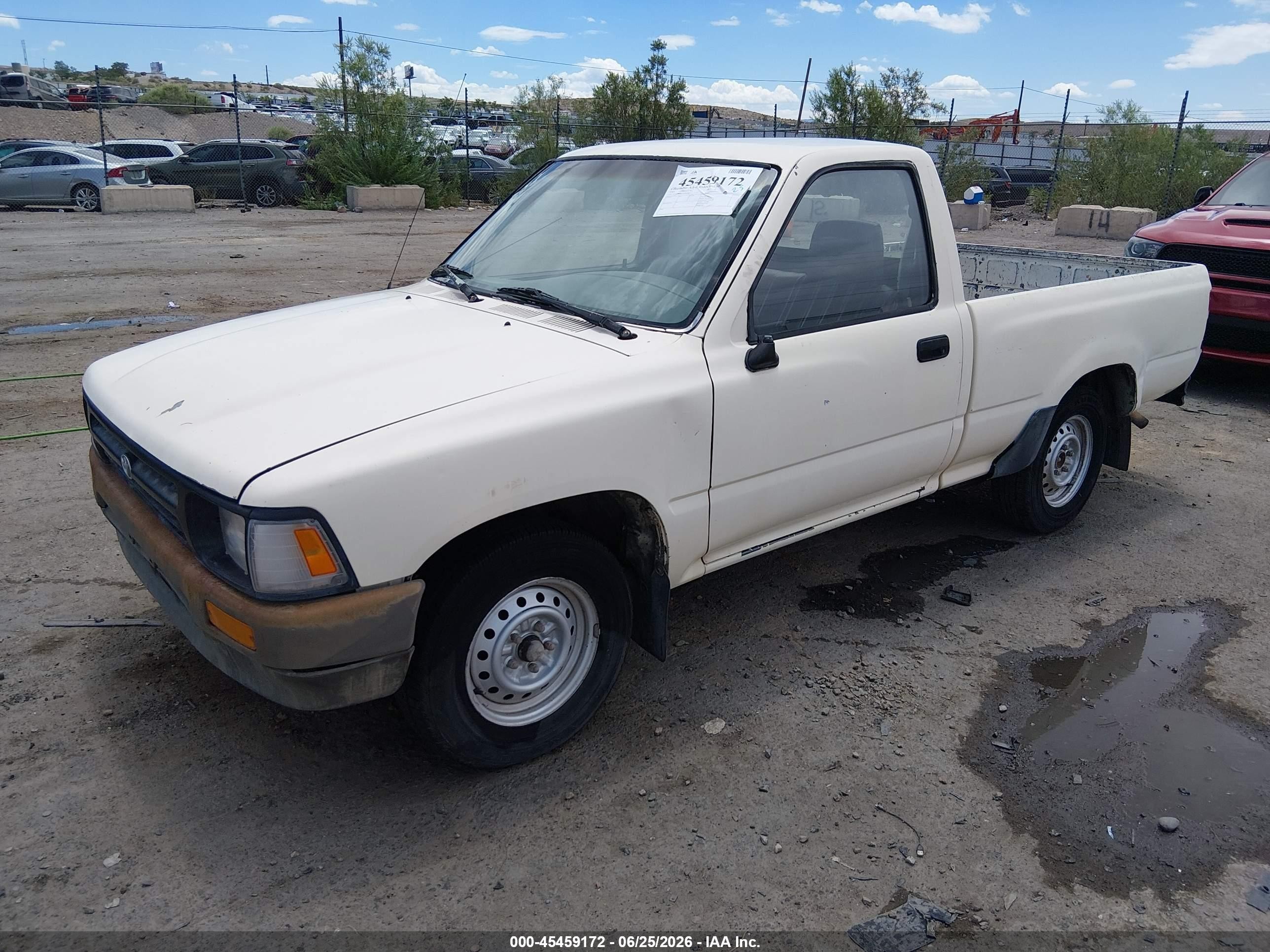 1993 Toyota Pickup 1/2 Ton Short Whlbase Stb White vin: 4TARN81A1PZ091859