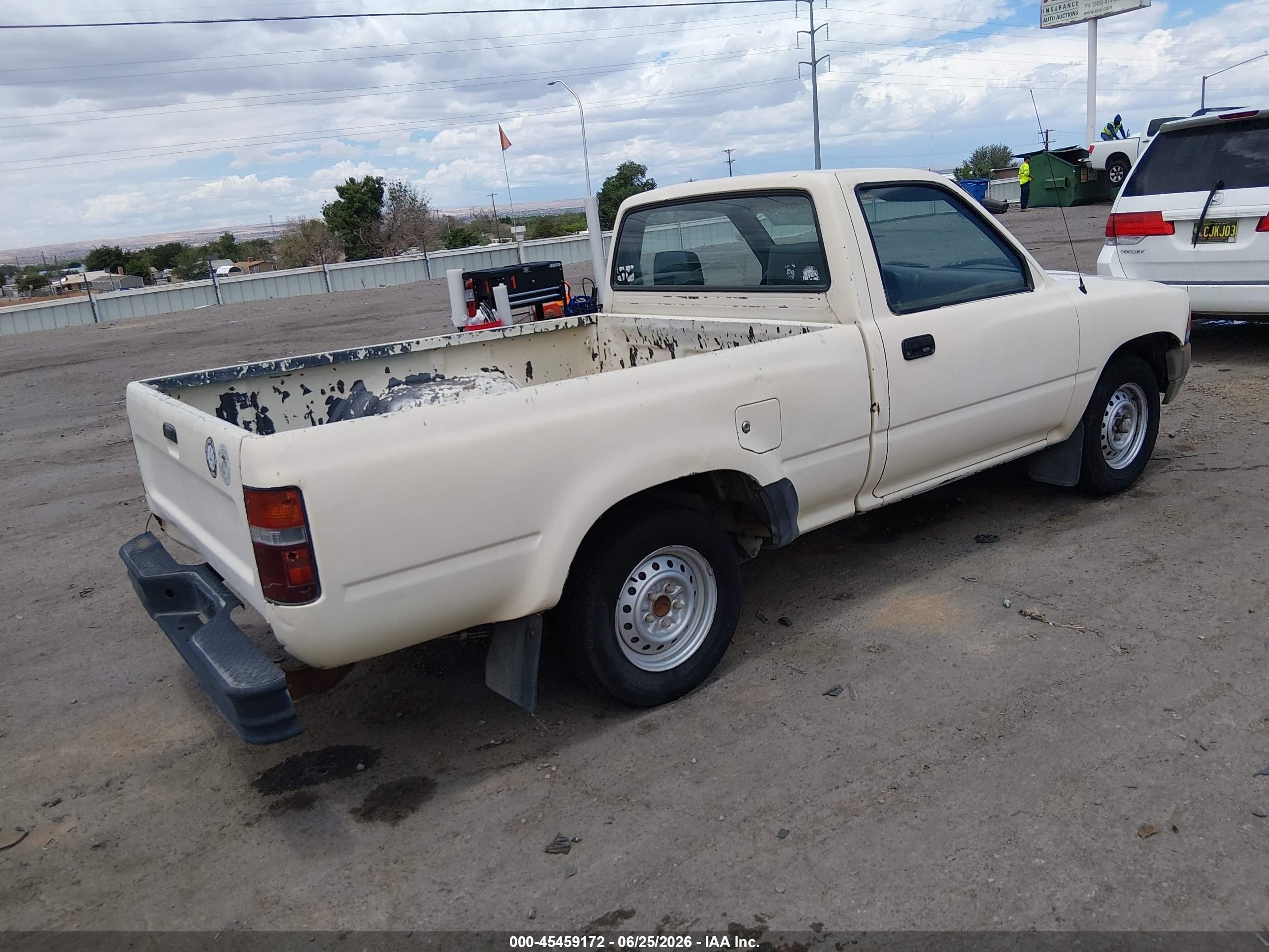 1993 Toyota Pickup 1/2 Ton Short Whlbase Stb White vin: 4TARN81A1PZ091859