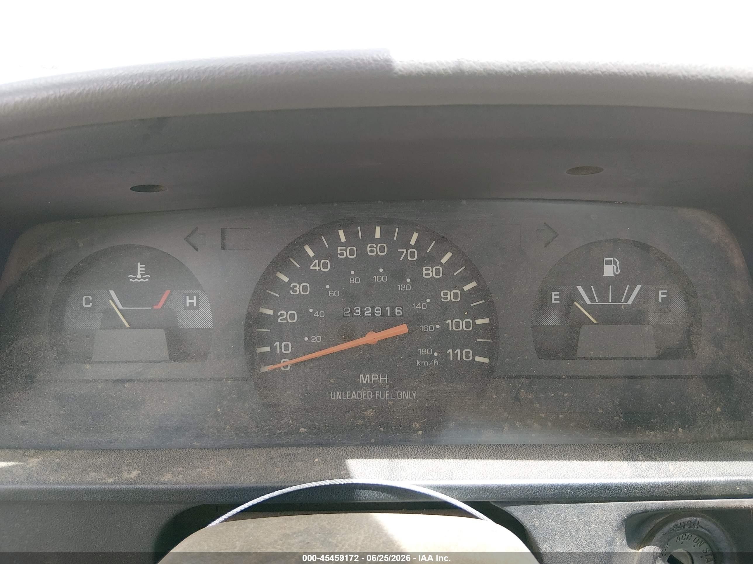 1993 Toyota Pickup 1/2 Ton Short Whlbase Stb White vin: 4TARN81A1PZ091859