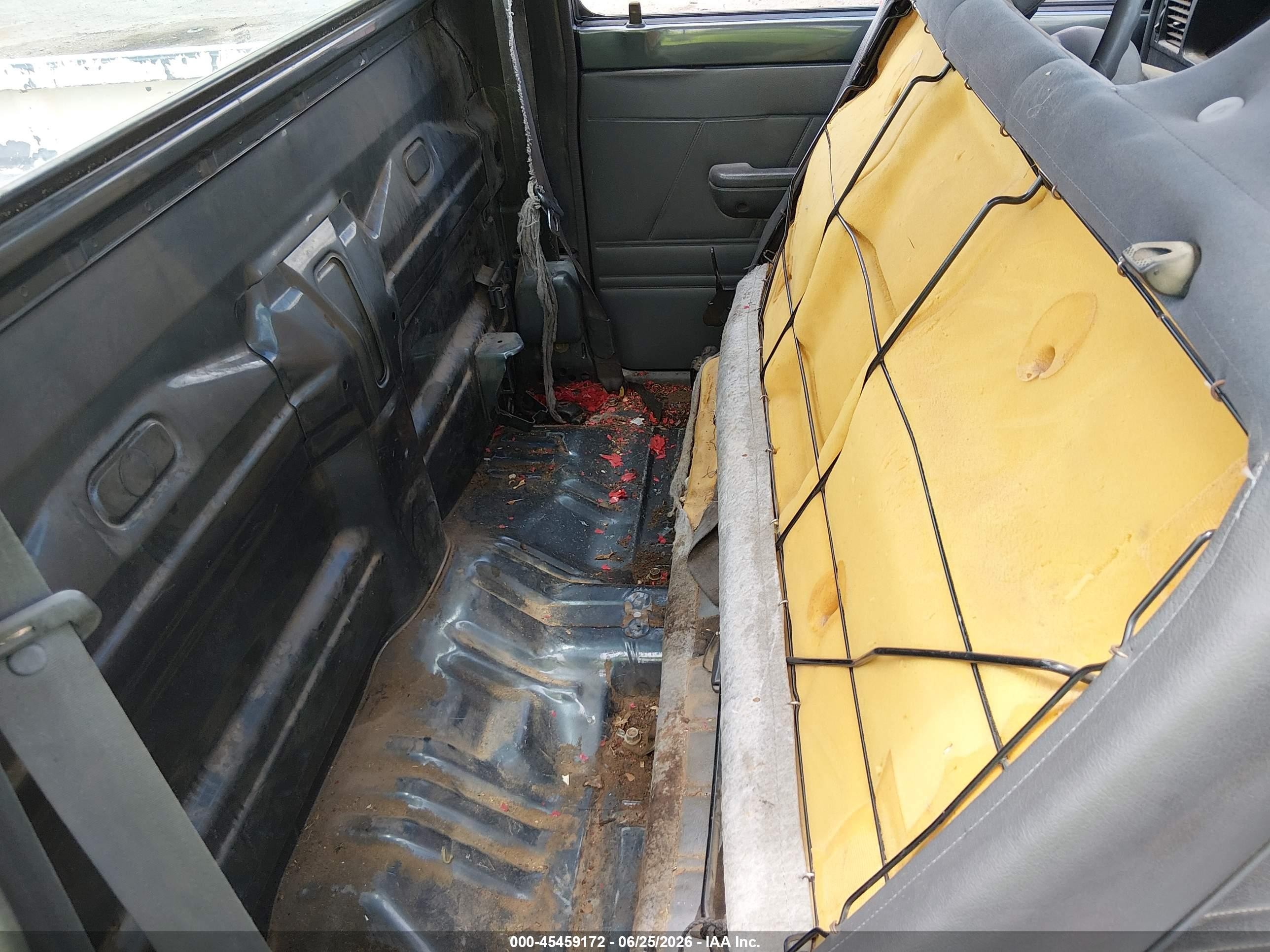 1993 Toyota Pickup 1/2 Ton Short Whlbase Stb White vin: 4TARN81A1PZ091859