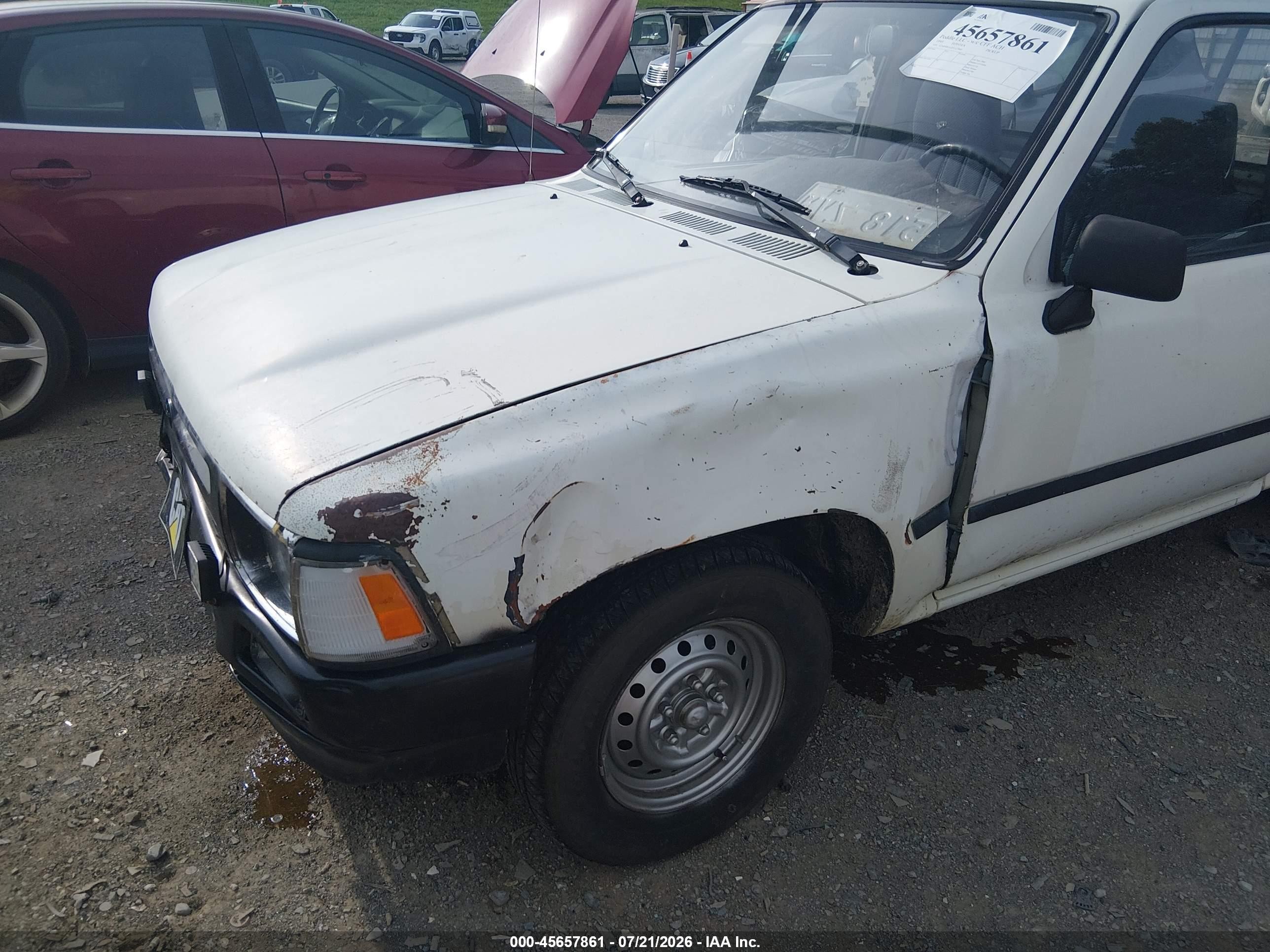 1993 Toyota Pickup 1/2 Ton Short Whlbase Stb White vin: 4TARN81A2PZ117840