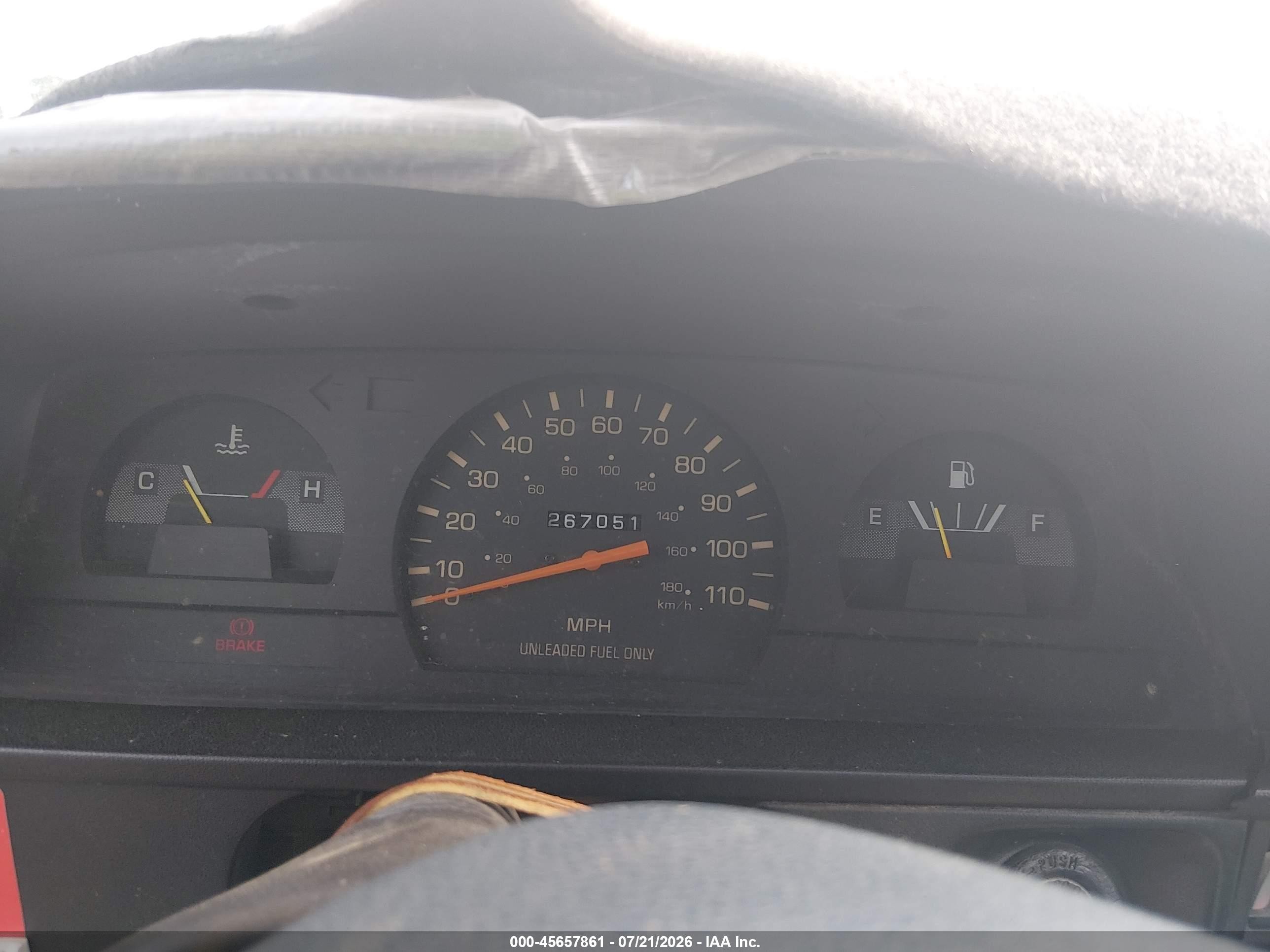1993 Toyota Pickup 1/2 Ton Short Whlbase Stb White vin: 4TARN81A2PZ117840