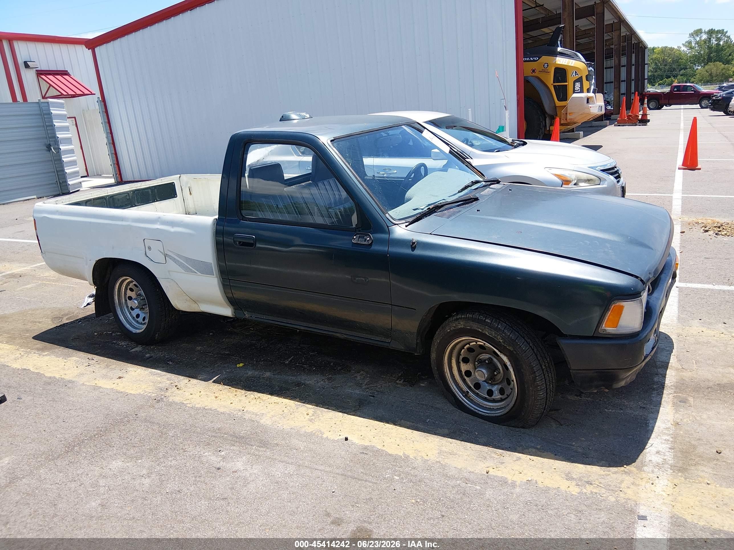 1994 Toyota Pickup 1/2 Ton Short Whlbase Stb Green vin: 4TARN81A2RZ269040
