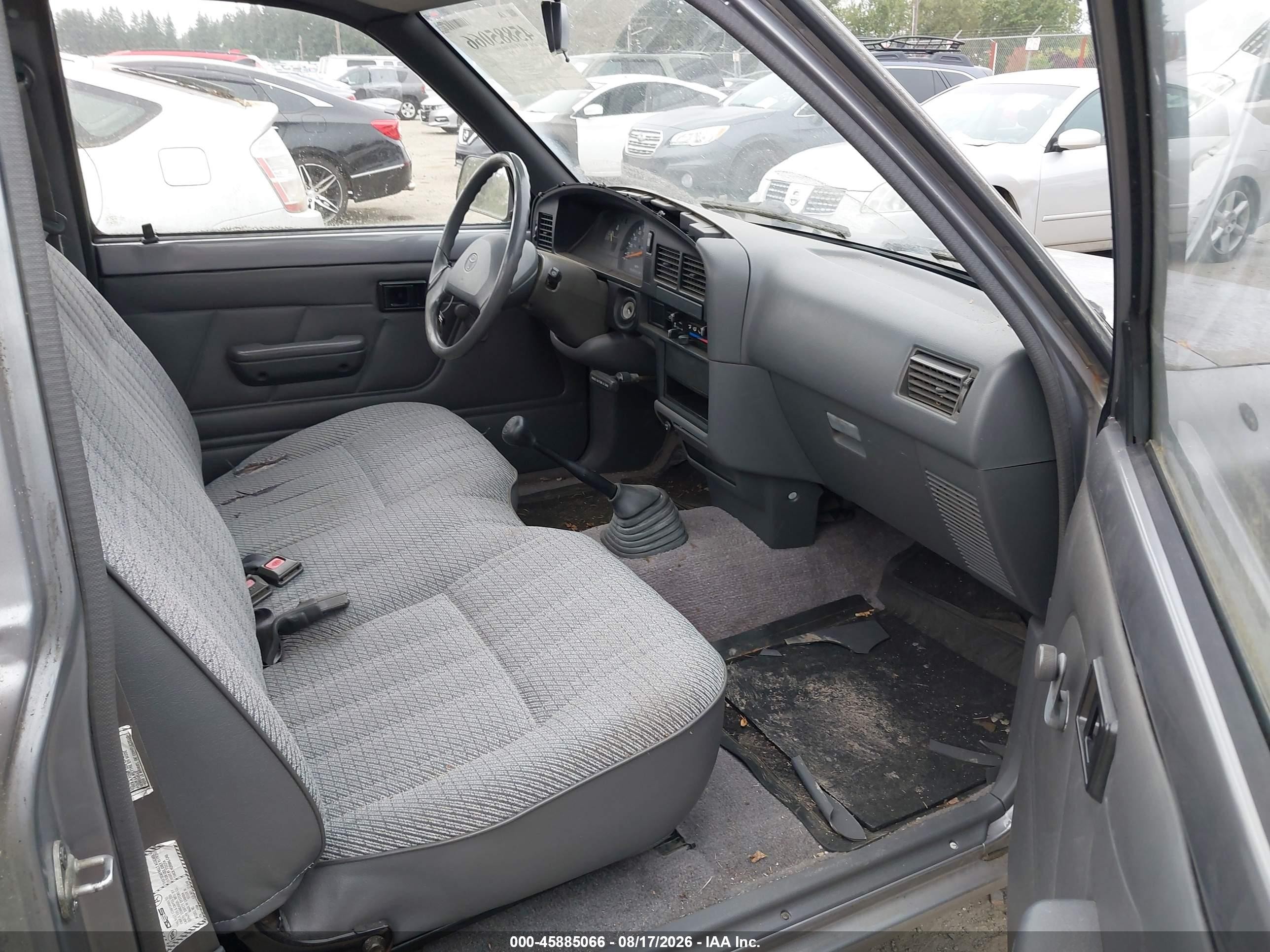 1994 Toyota Pickup 1/2 Ton Short Whlbase Stb Gray vin: 4TARN81A3RZ301719