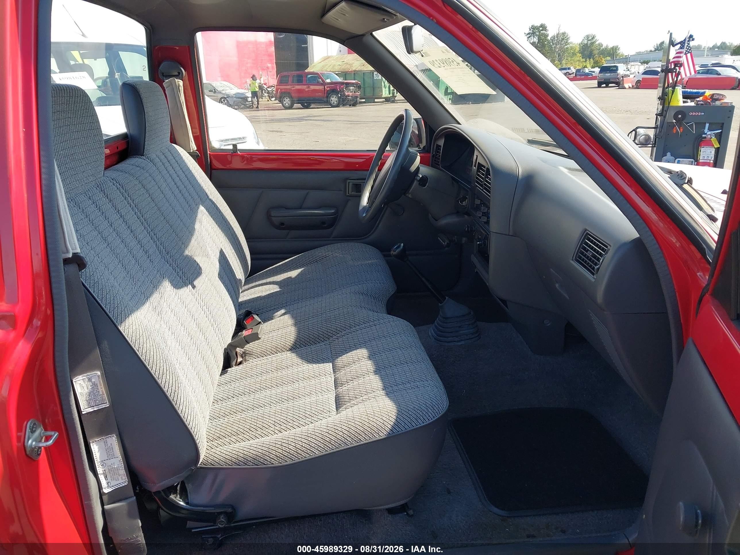 1994 Toyota Pickup 1/2 Ton Short Whlbase Stb Red vin: 4TARN81A4RZ281285