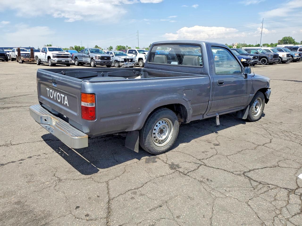 1992 Toyota Pickup Base Gray vin: 4TARN81A6NZ014711