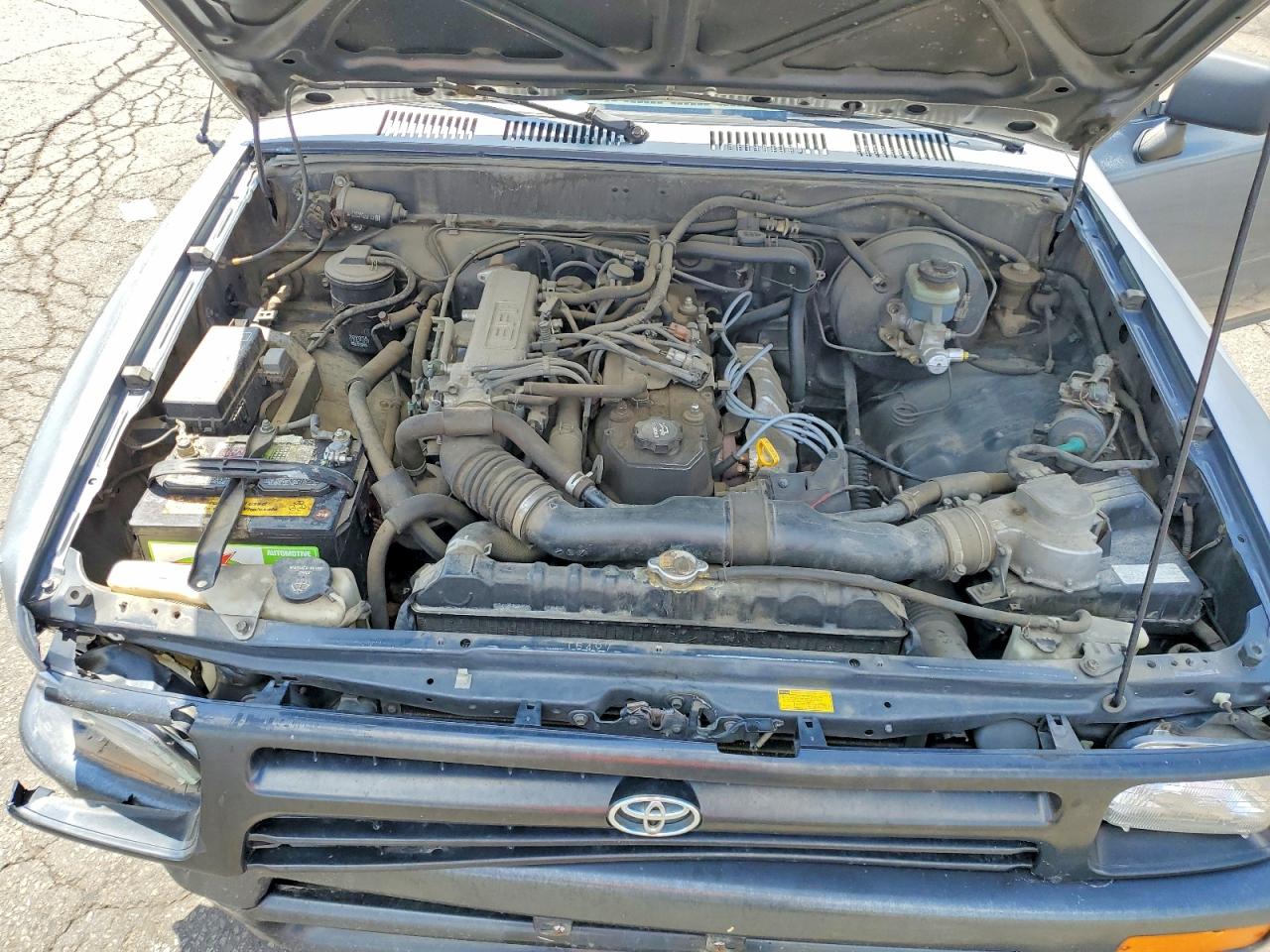 1992 Toyota Pickup Base Gray vin: 4TARN81A6NZ014711