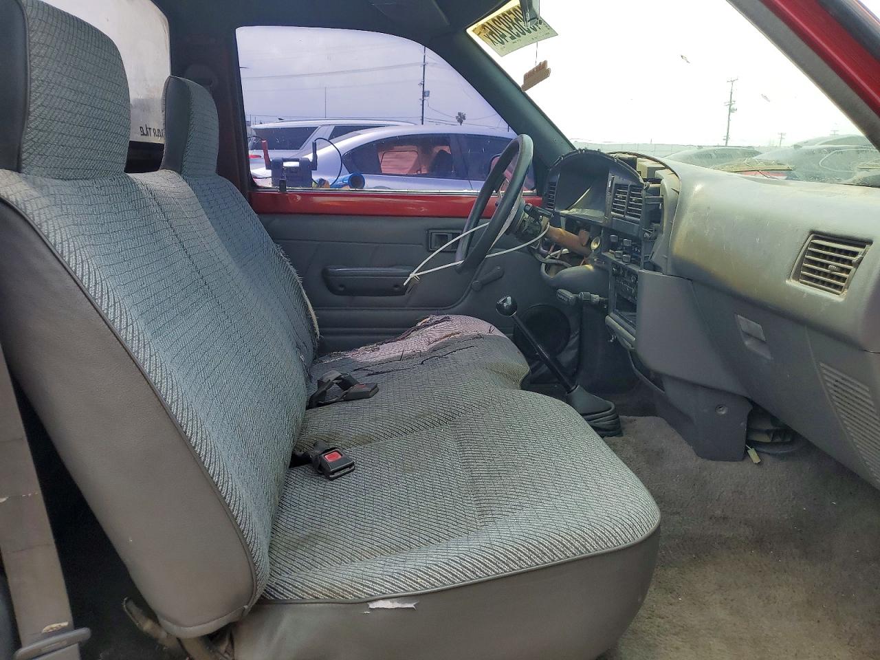 1995 Toyota Pickup Base Бордовый vin: 4TARN81A6SZ317211