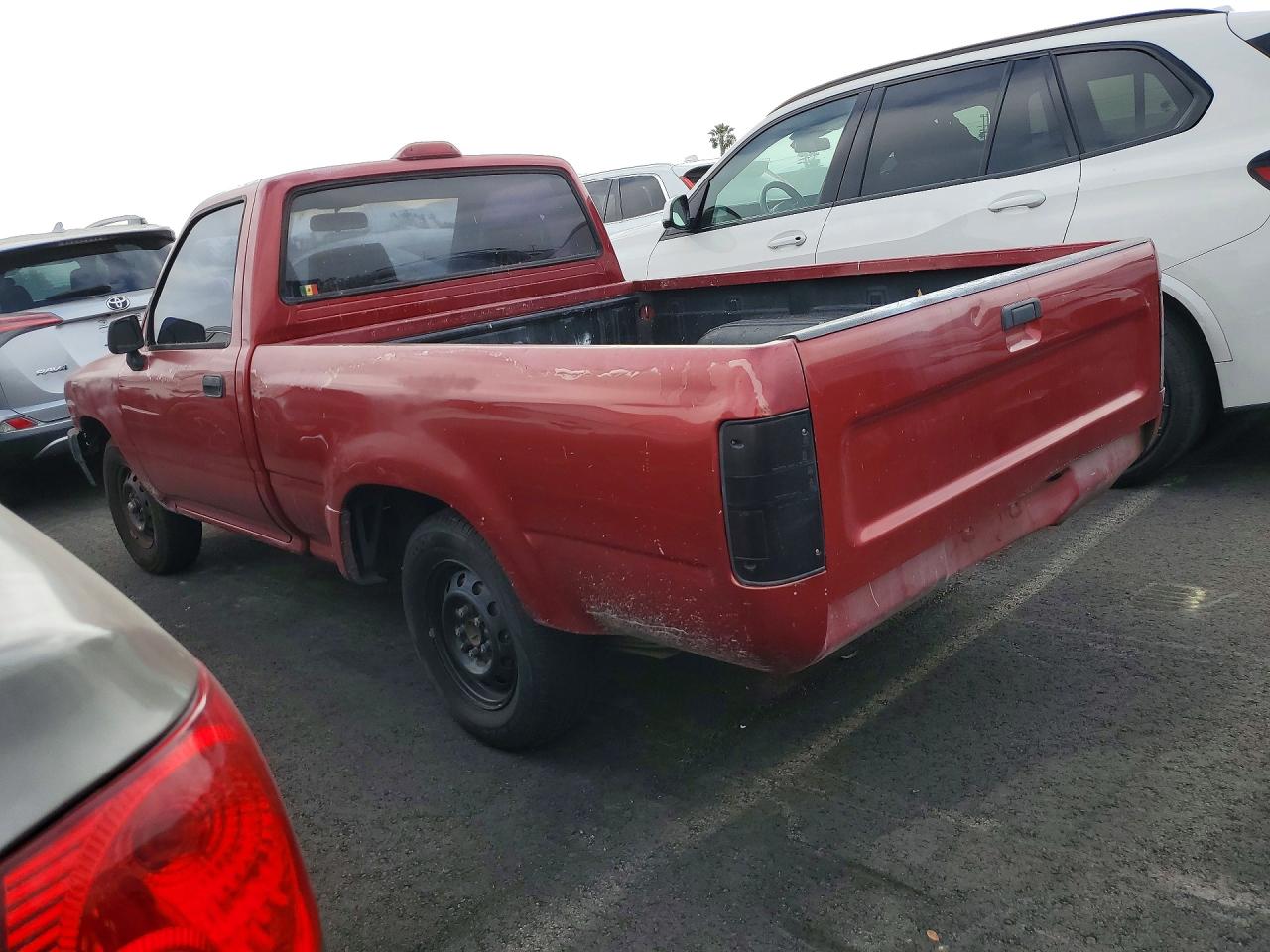 1995 Toyota Pickup Base Бордовый vin: 4TARN81A6SZ317211