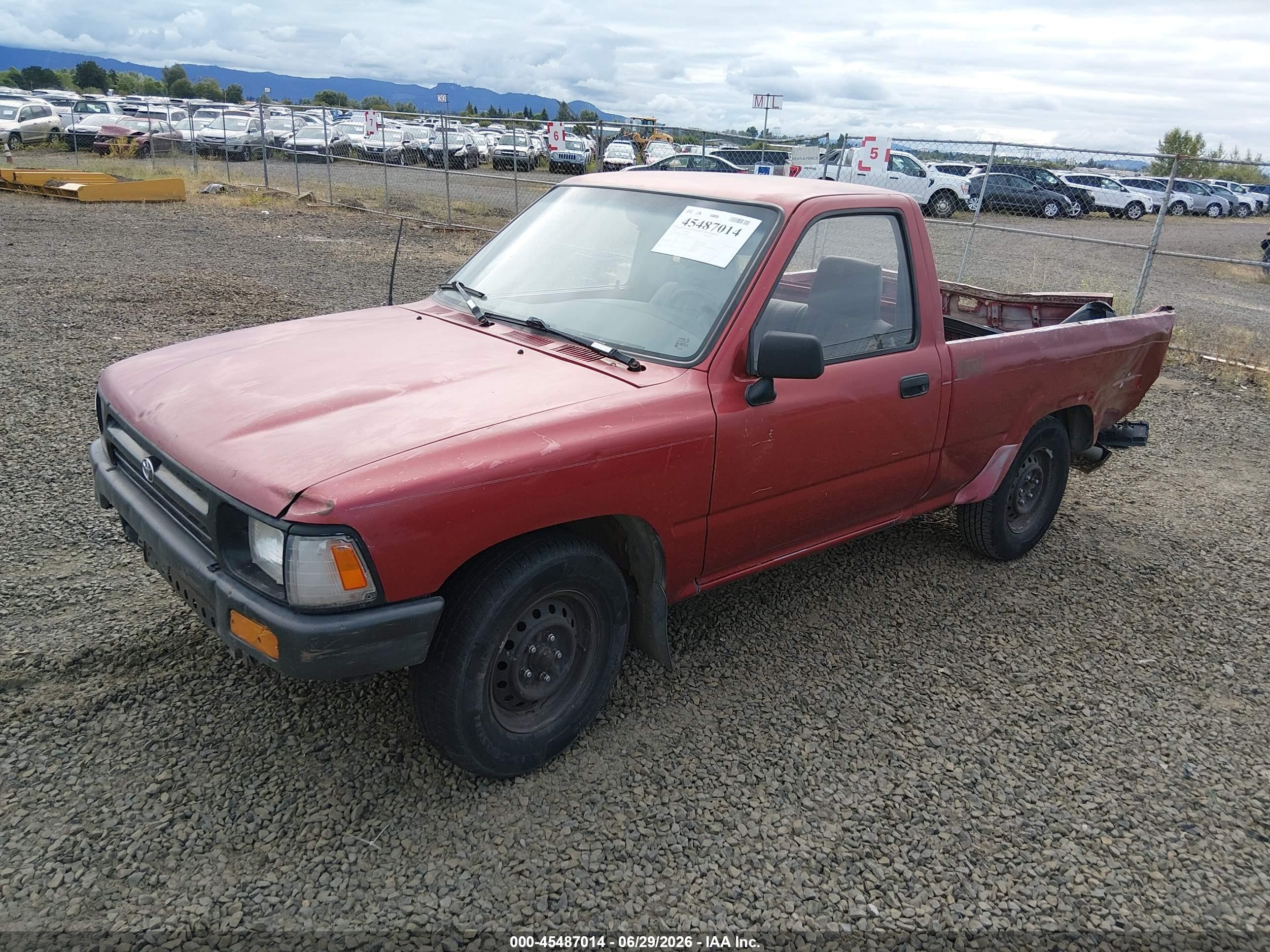 1993 Toyota Pickup 1/2 Ton Short Whlbase Stb Red vin: 4TARN81A7PZ095656