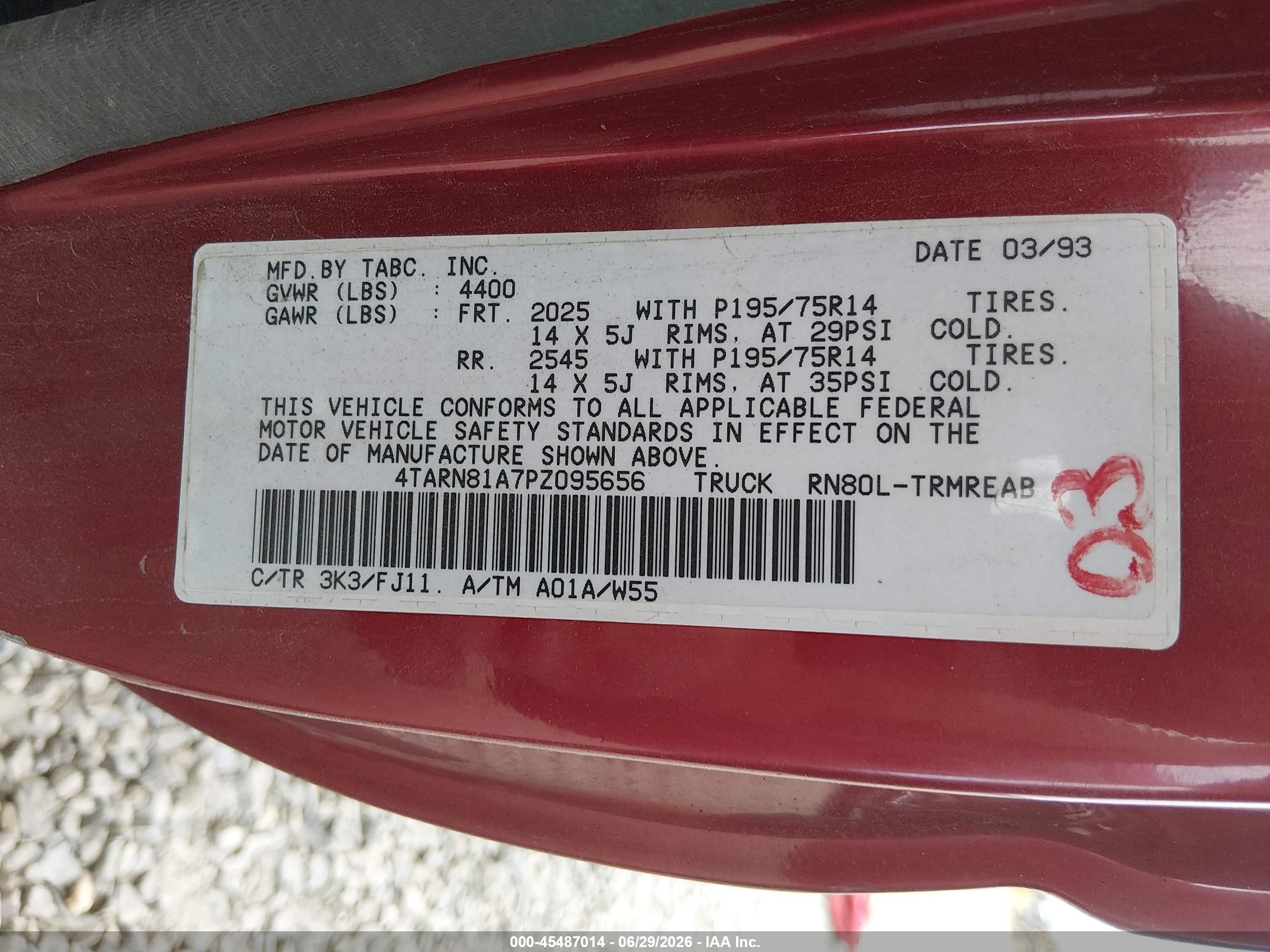 1993 Toyota Pickup 1/2 Ton Short Whlbase Stb Red vin: 4TARN81A7PZ095656