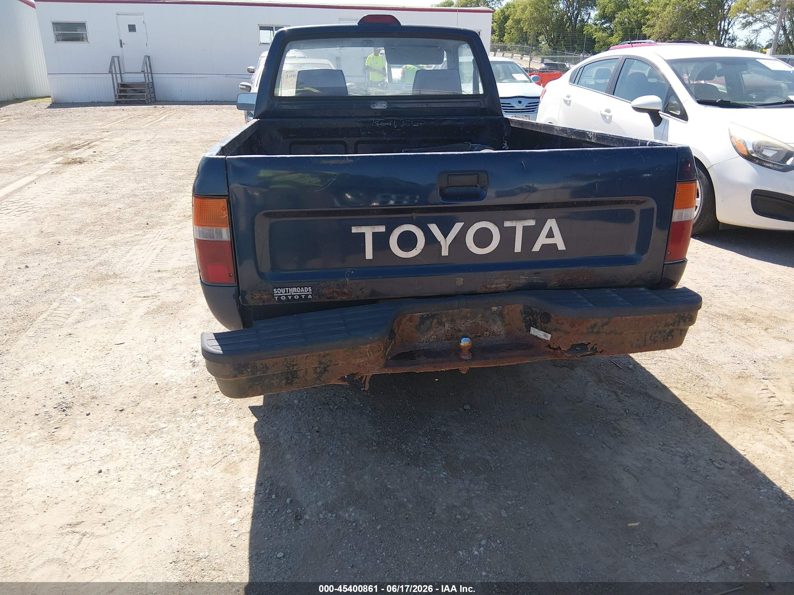1995 Toyota Pickup 1/2 Ton Short Whlbase Stb Dark Blue vin: 4TARN81A7SZ319839