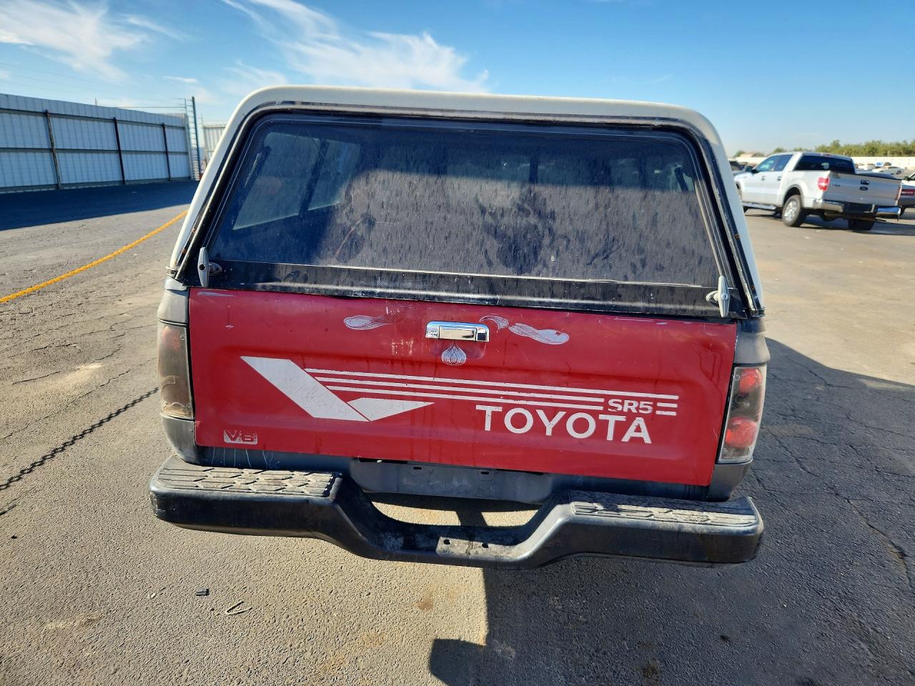 1992 Toyota Pickup Base Gray vin: 4TARN81A8NZ011406