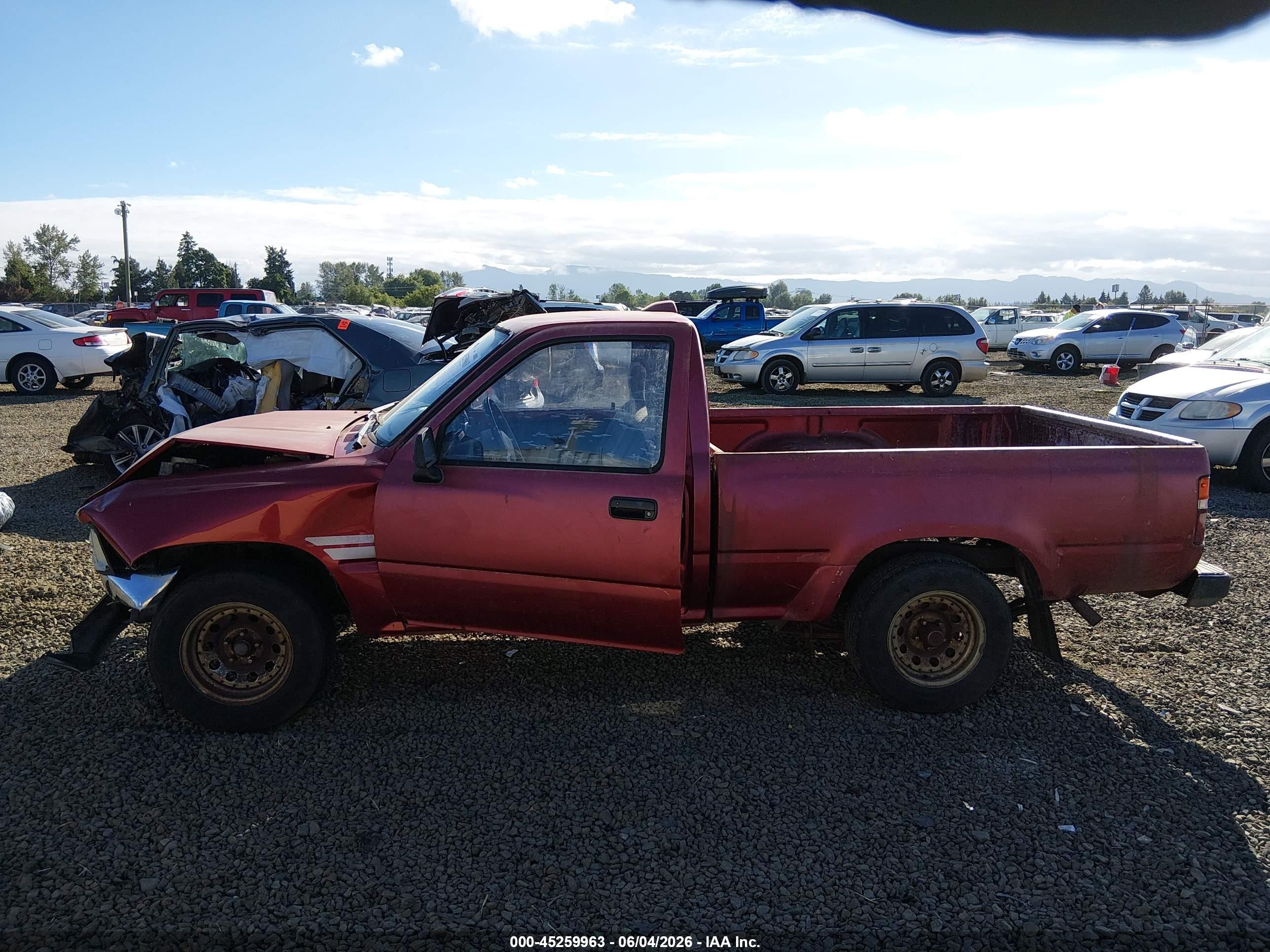 1994 Toyota Pickup 1/2 Ton Short Whlbase Stb Темно-бордовый vin: 4TARN81A8RZ267342