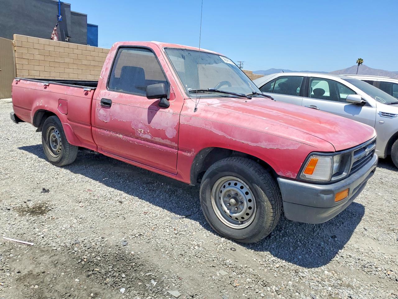 1994 Toyota Pickup Base Red vin: 4TARN81A9RZ255121