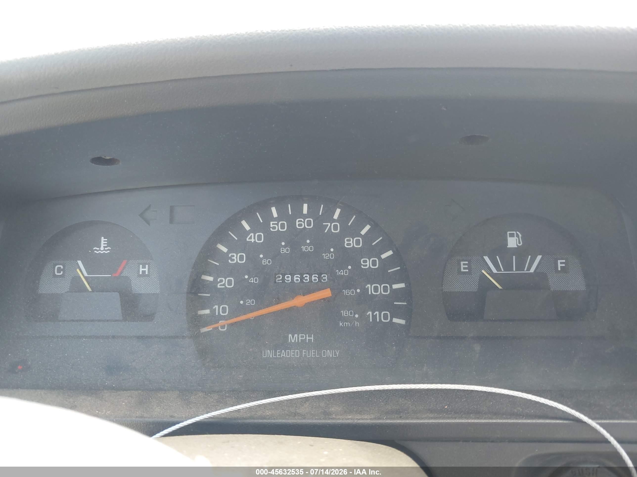 1994 Toyota Pickup 1/2 Ton Short Whlbase Stb Красный vin: 4TARN81AXRZ169882
