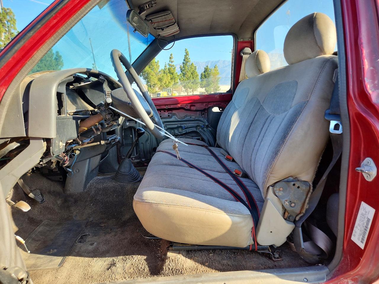 1995 Toyota Pickup Base Red vin: 4TARN81AXSZ319270