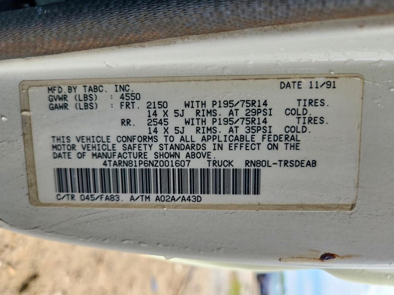 1992 Toyota Pickup 1/2 Ton Short Wheelbase Dlx White vin: 4TARN81P6NZ001607