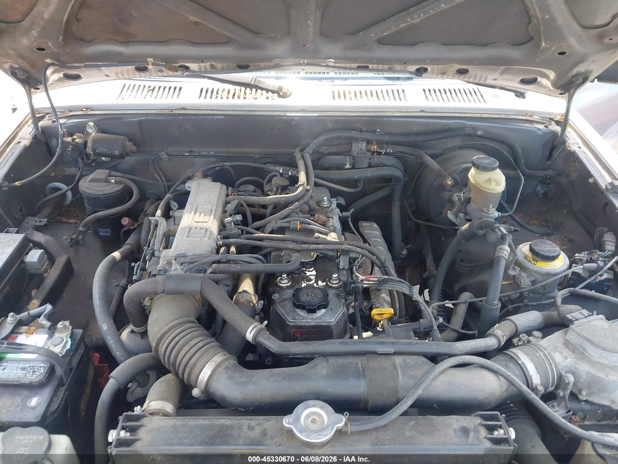 1993 Toyota Pickup 1/2 Ton Short Whlbse Dx Silver vin: 4TARN81PXPZ089015