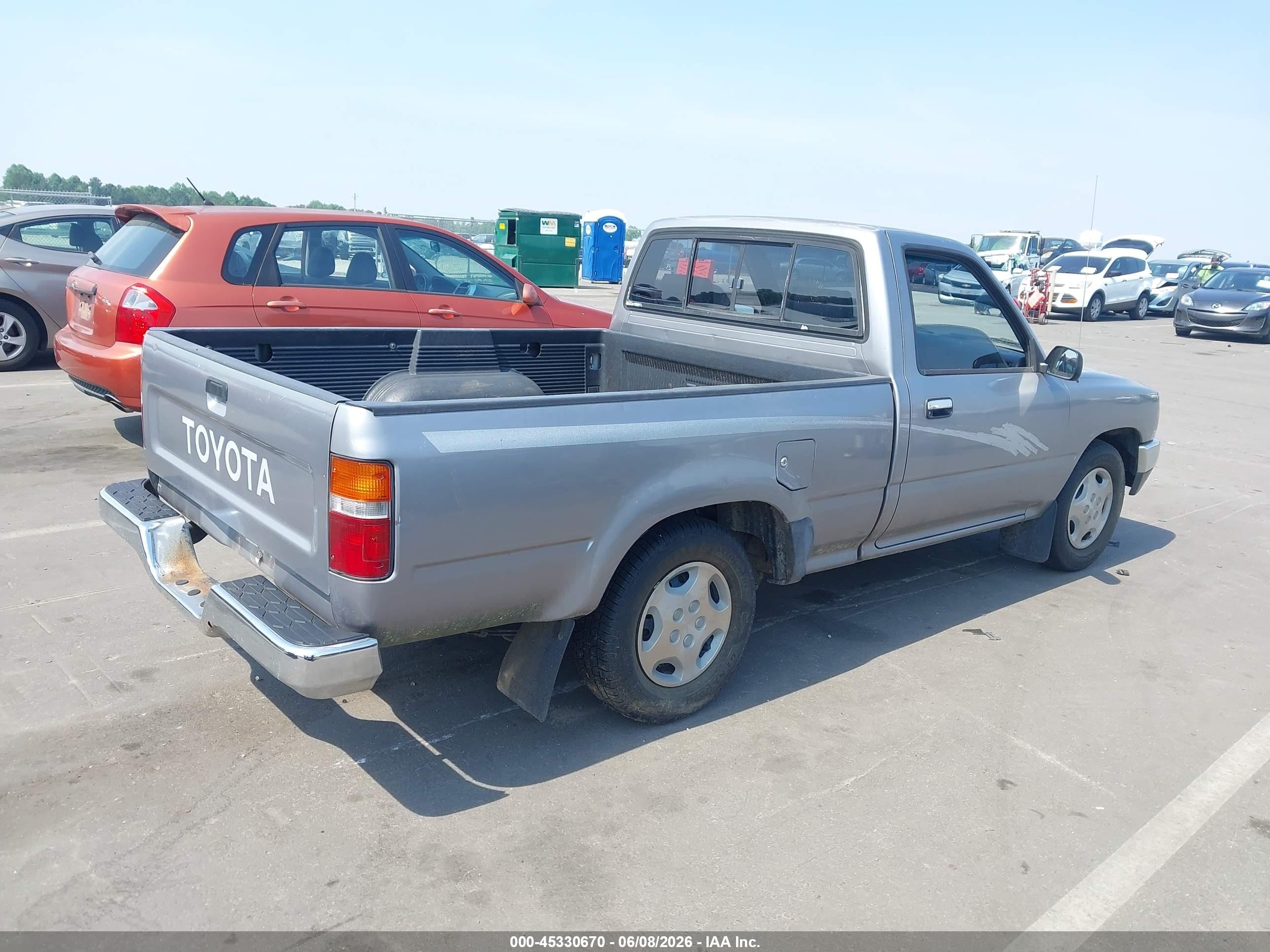 1993 Toyota Pickup 1/2 Ton Short Whlbse Dx Silver vin: 4TARN81PXPZ089015