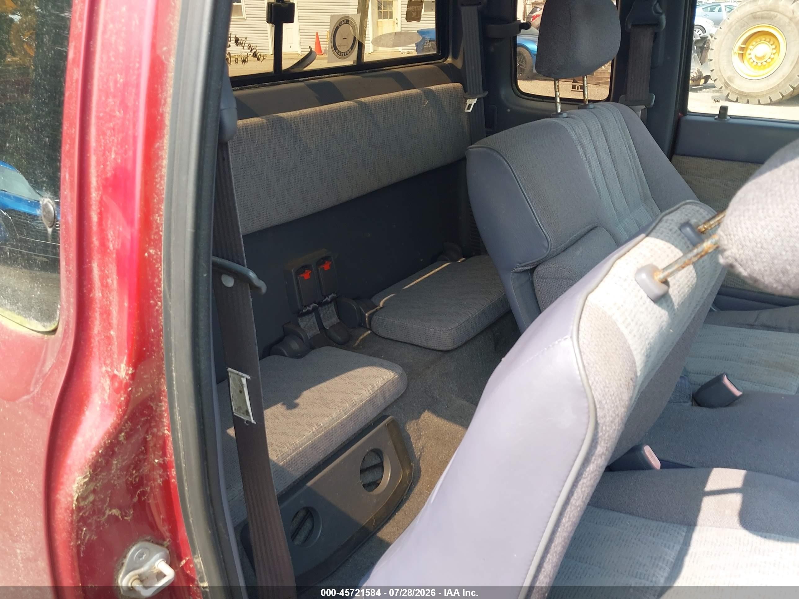 1998 Toyota Tacoma Prerunner Maroon vin: 4TASM92N1WZ150595