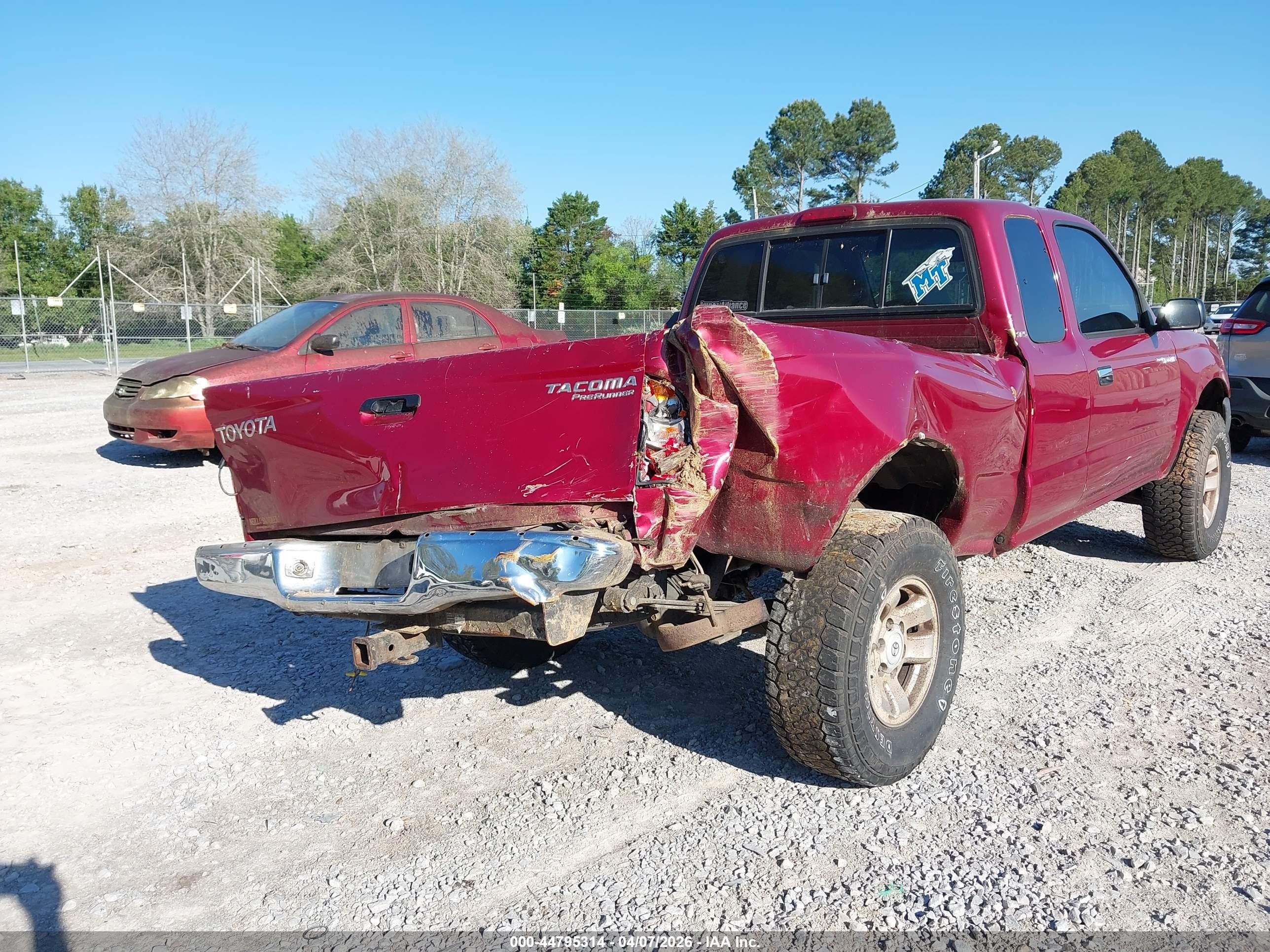 1999 Toyota Tacoma Prerunner Red vin: 4TASM92N2XZ420838