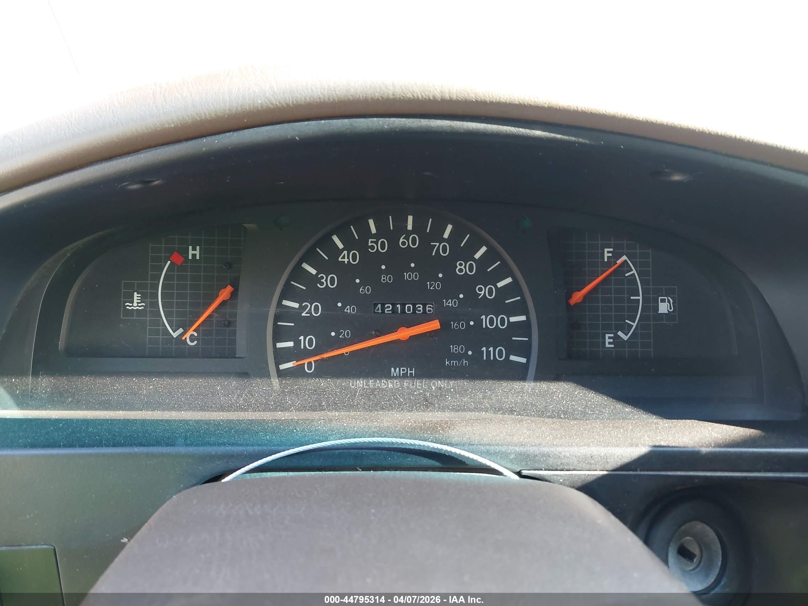 1999 Toyota Tacoma Prerunner Red vin: 4TASM92N2XZ420838