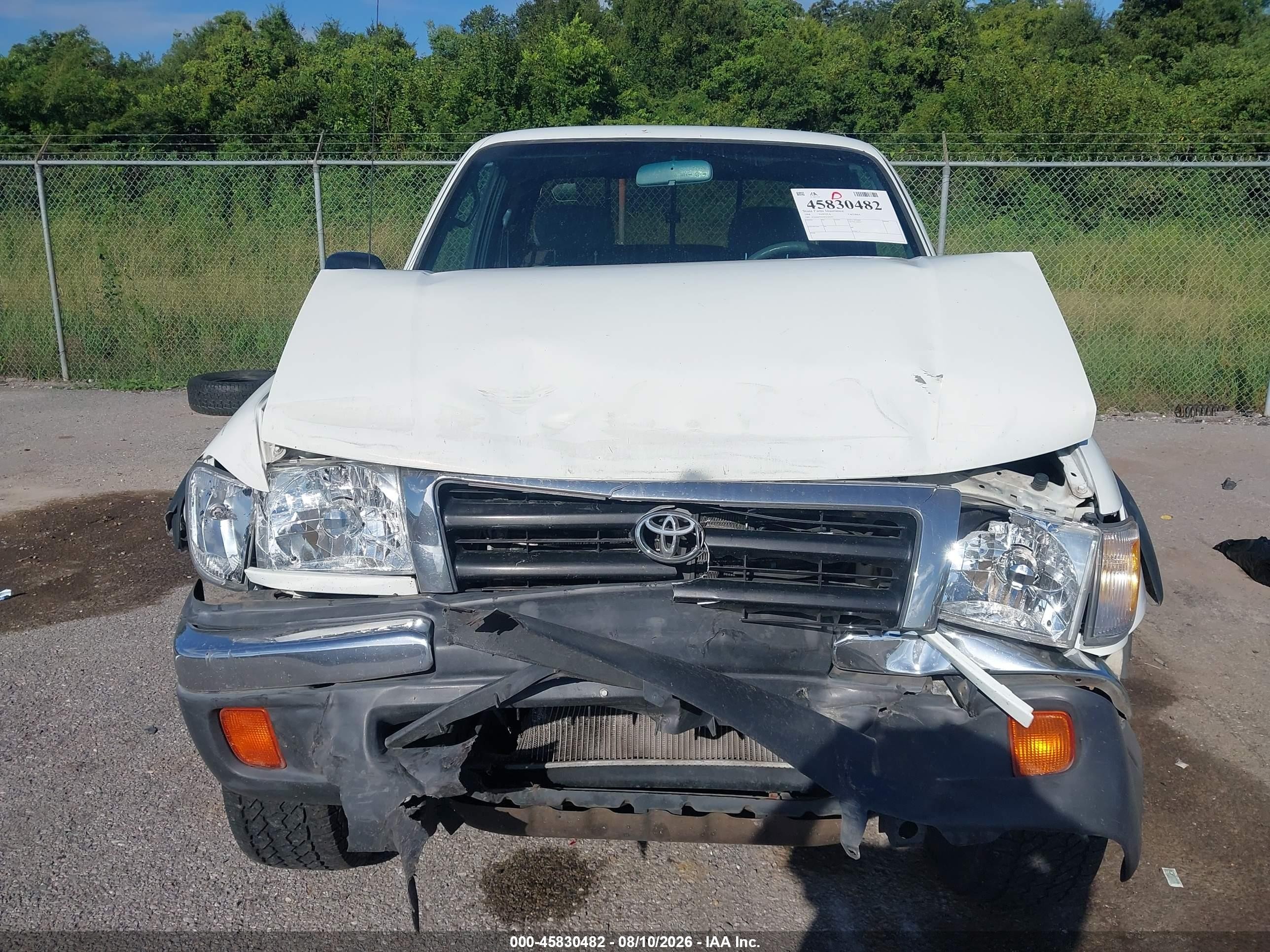 1998 Toyota Tacoma Prerunner White vin: 4TASM92N3WZ127187