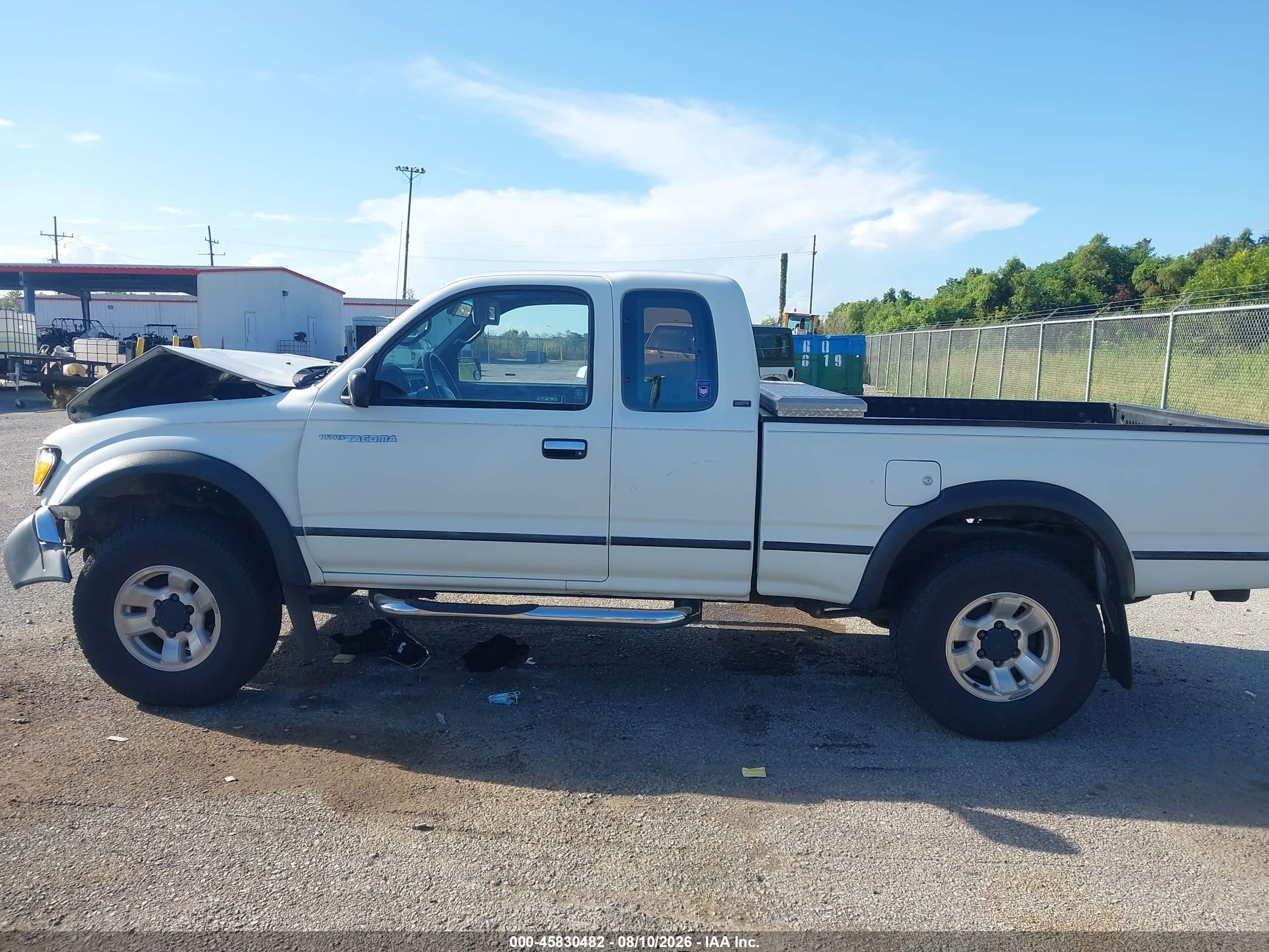 1998 Toyota Tacoma Prerunner White vin: 4TASM92N3WZ127187